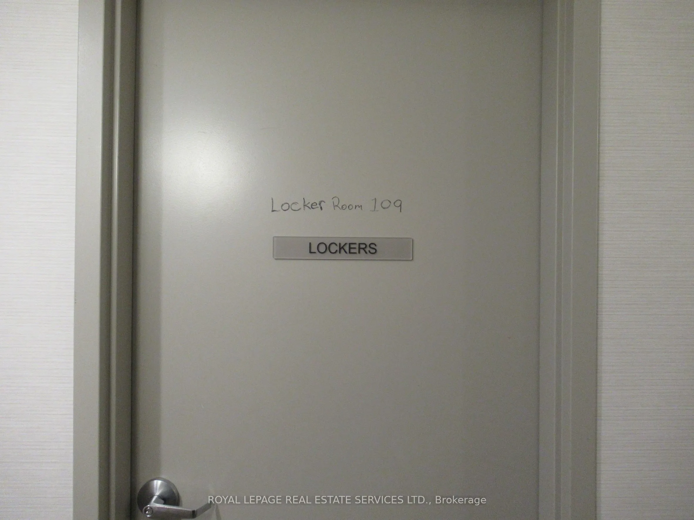 2490 Old Bronte Road, #807