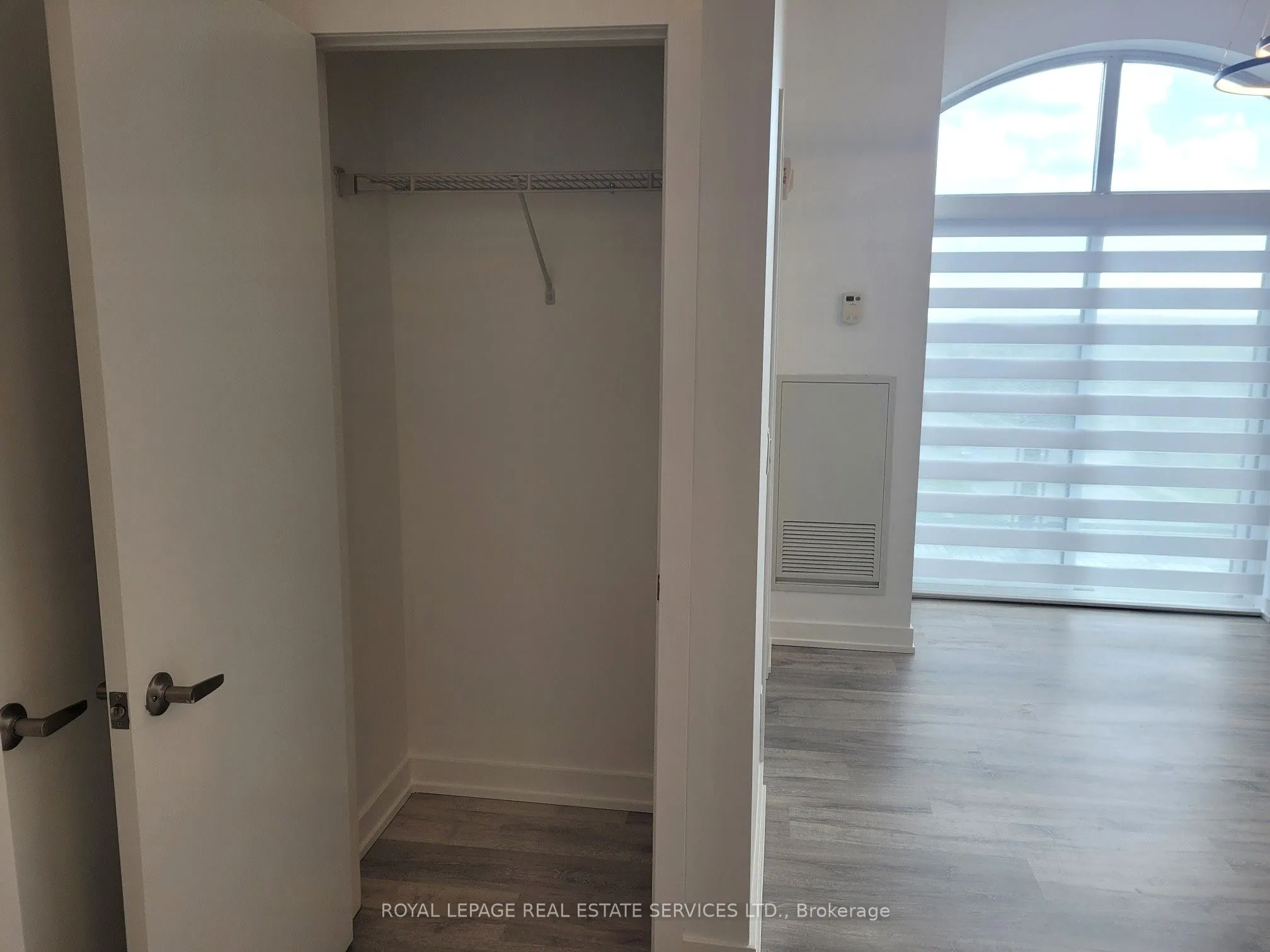 2490 Old Bronte Road, #807