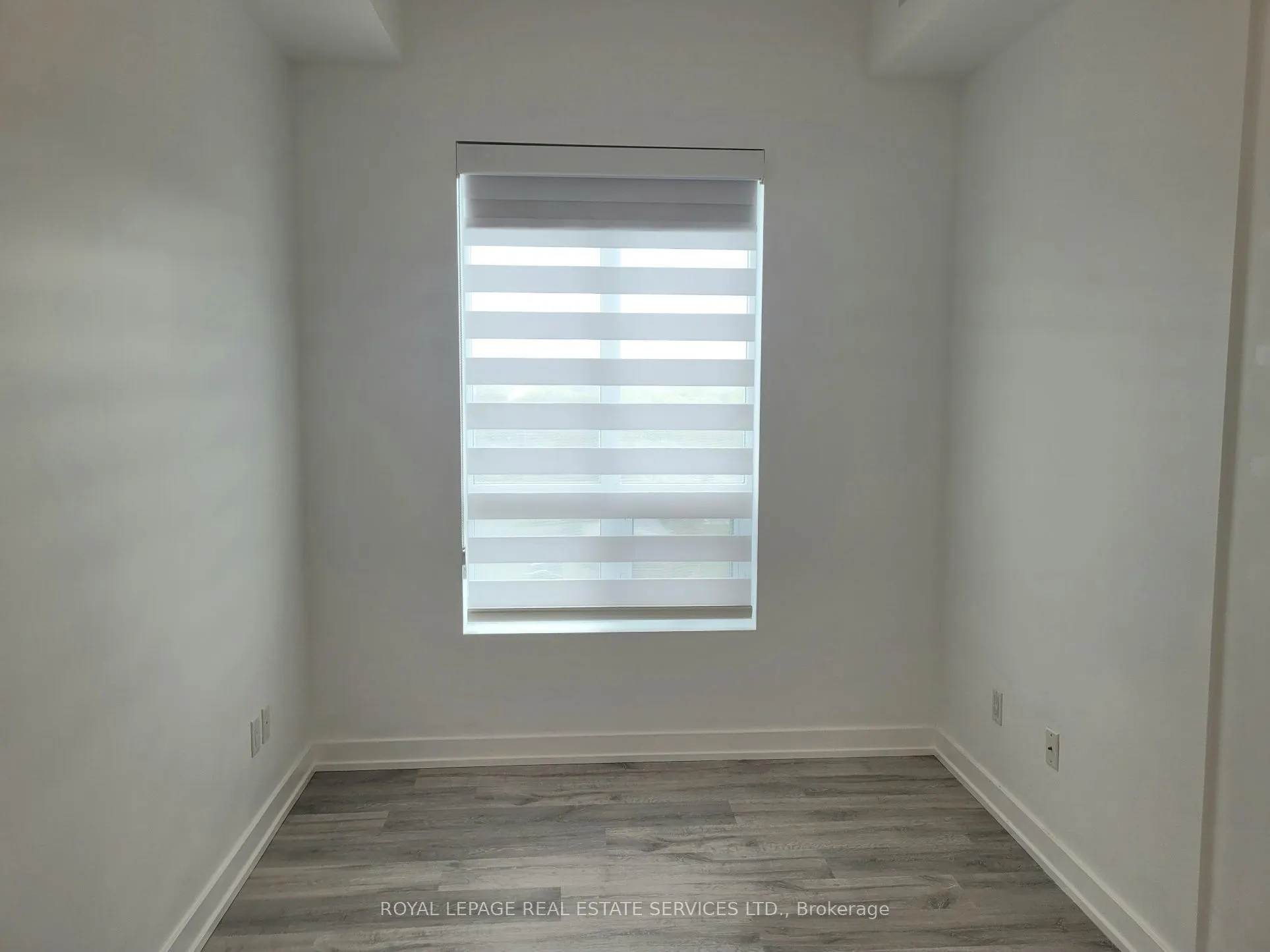 2490 Old Bronte Road, #807