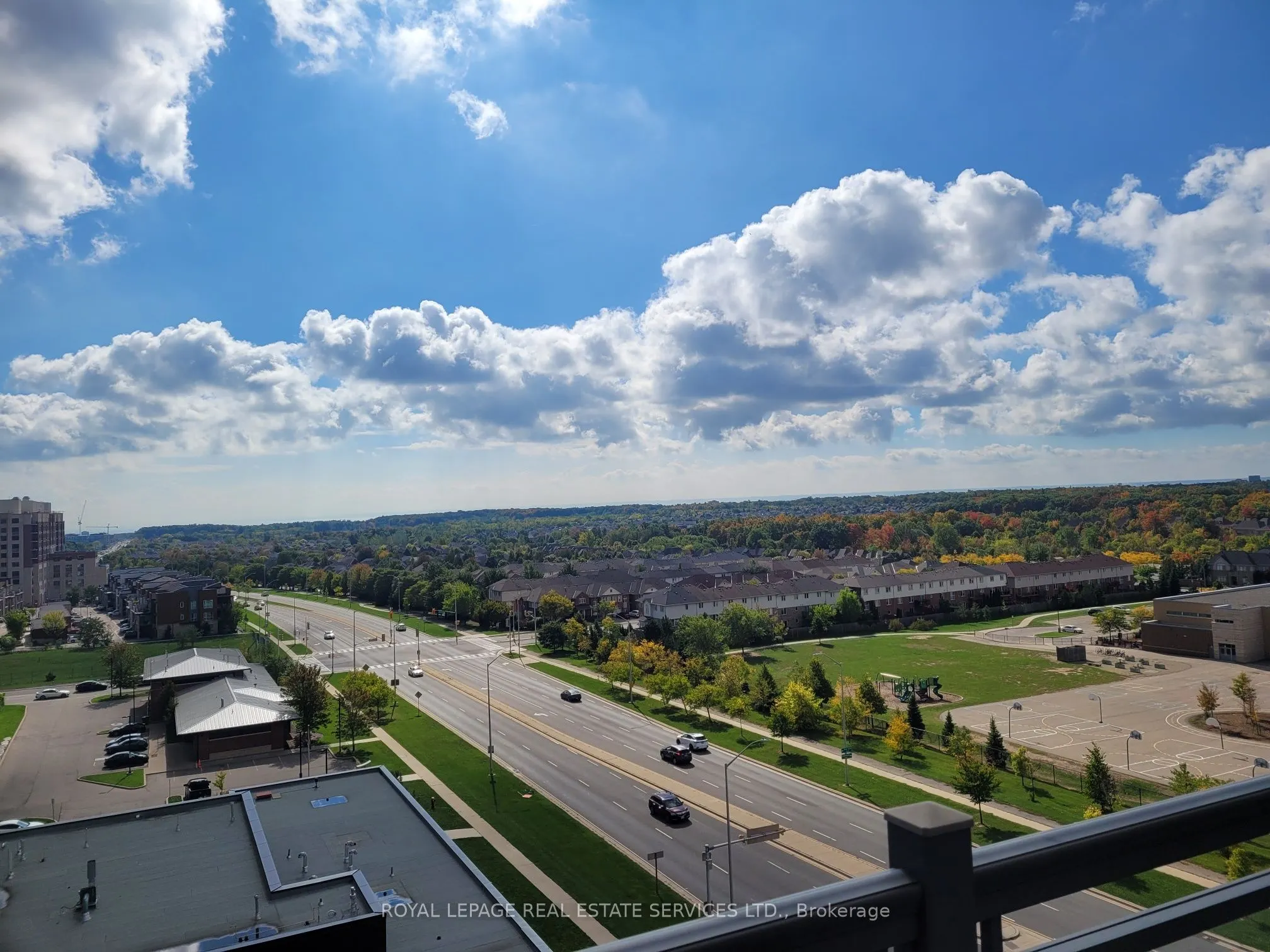 2490 Old Bronte Road, #807