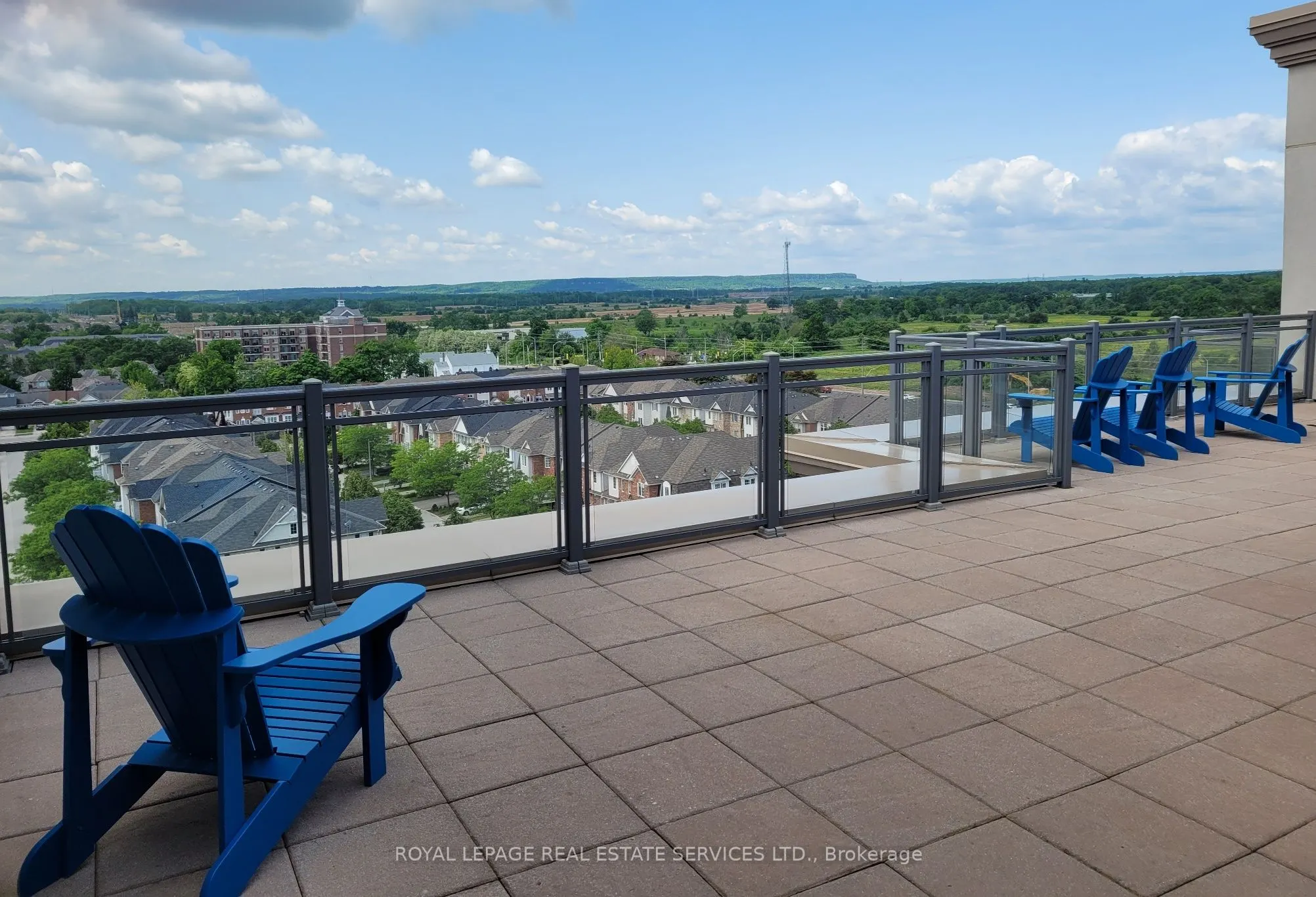 2490 Old Bronte Road, #807