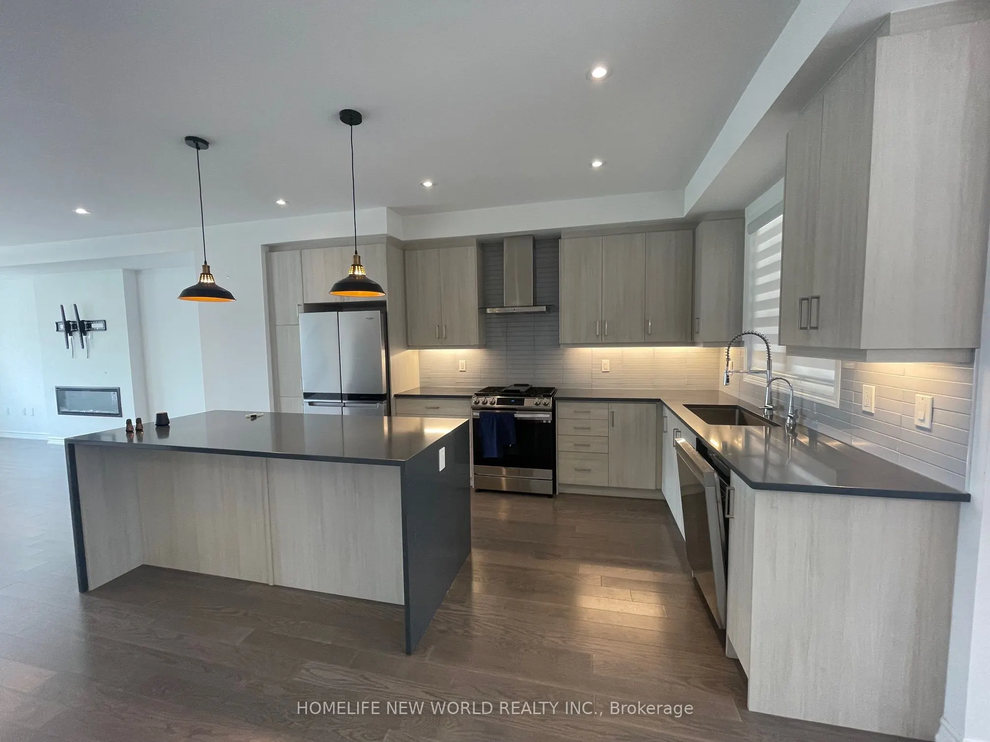 3070 John Mckay Boulevard, #9