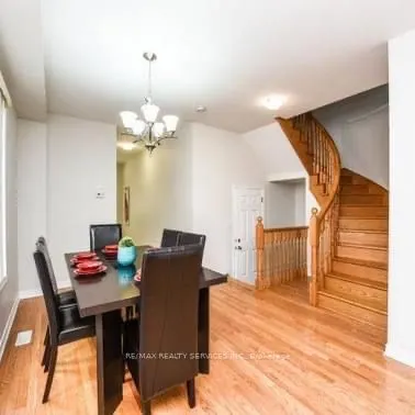 107 Naperton Drive