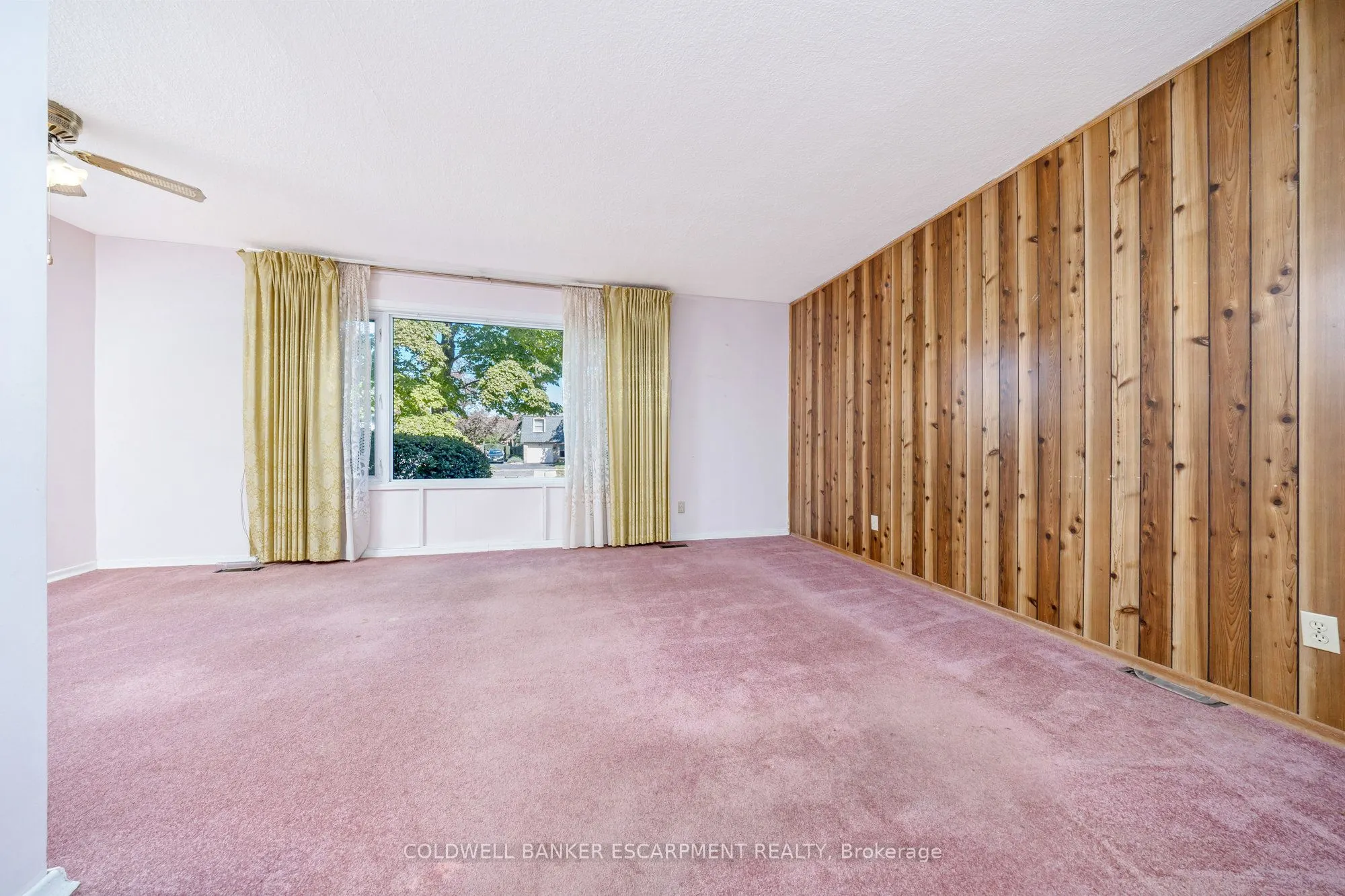 96 Churchill Road