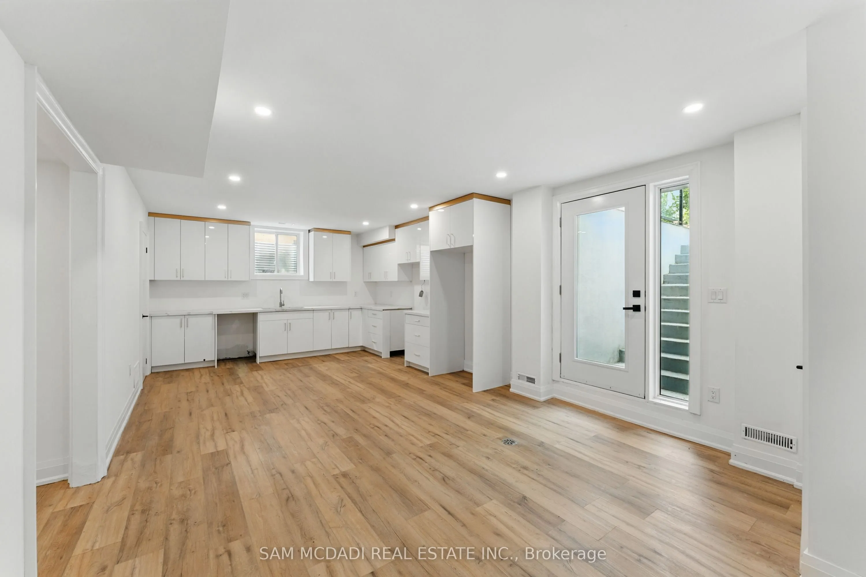 1037 Meredith Avenue