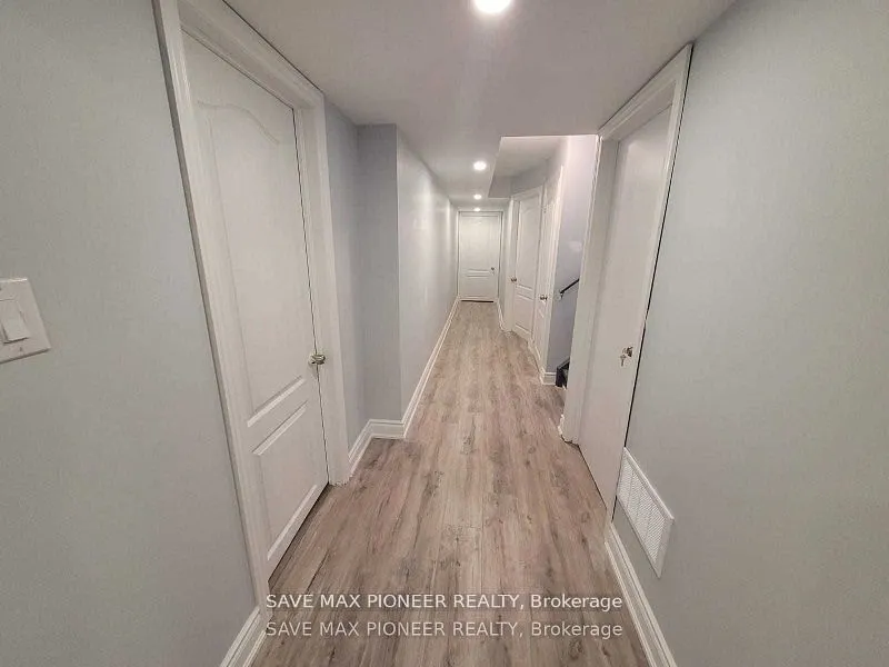11 Ivor Crescent N, #Bsmnt