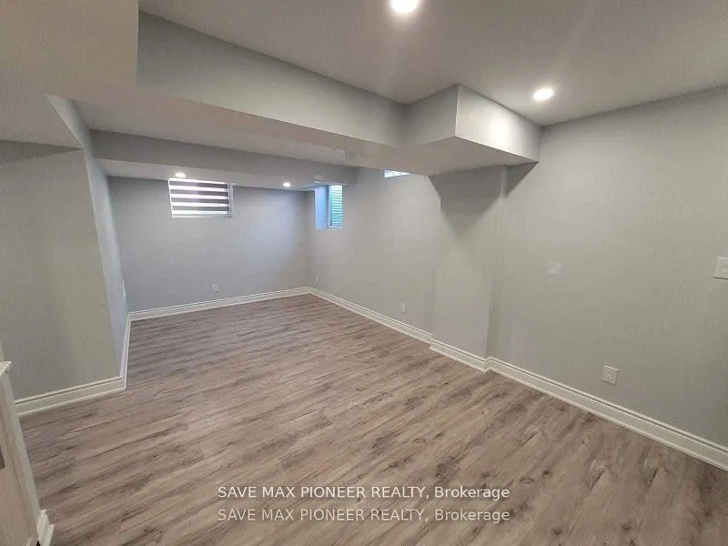 11 Ivor Crescent N, #Bsmnt