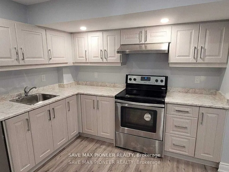 11 Ivor Crescent N, #Bsmnt