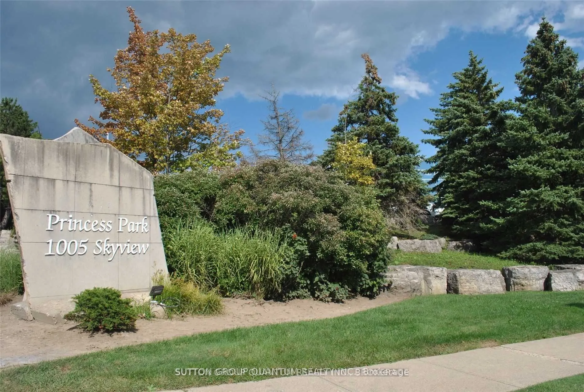 1005 Skyview Drive, #202