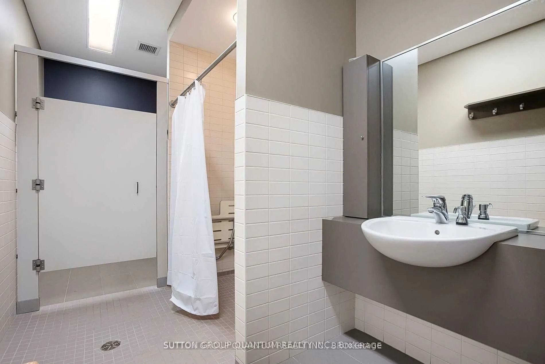 1005 Skyview Drive, #202D