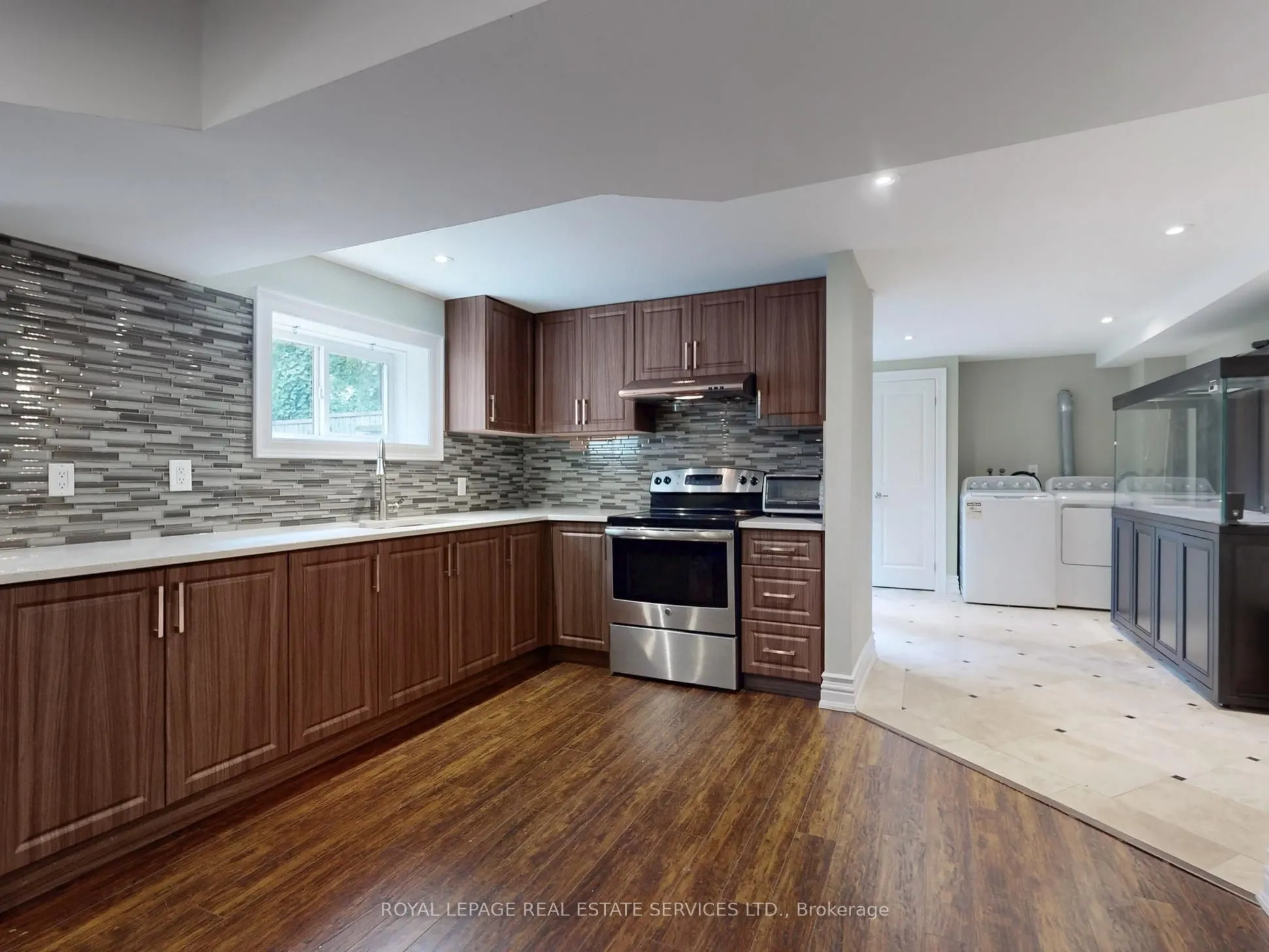 1511 Haig Boulevard