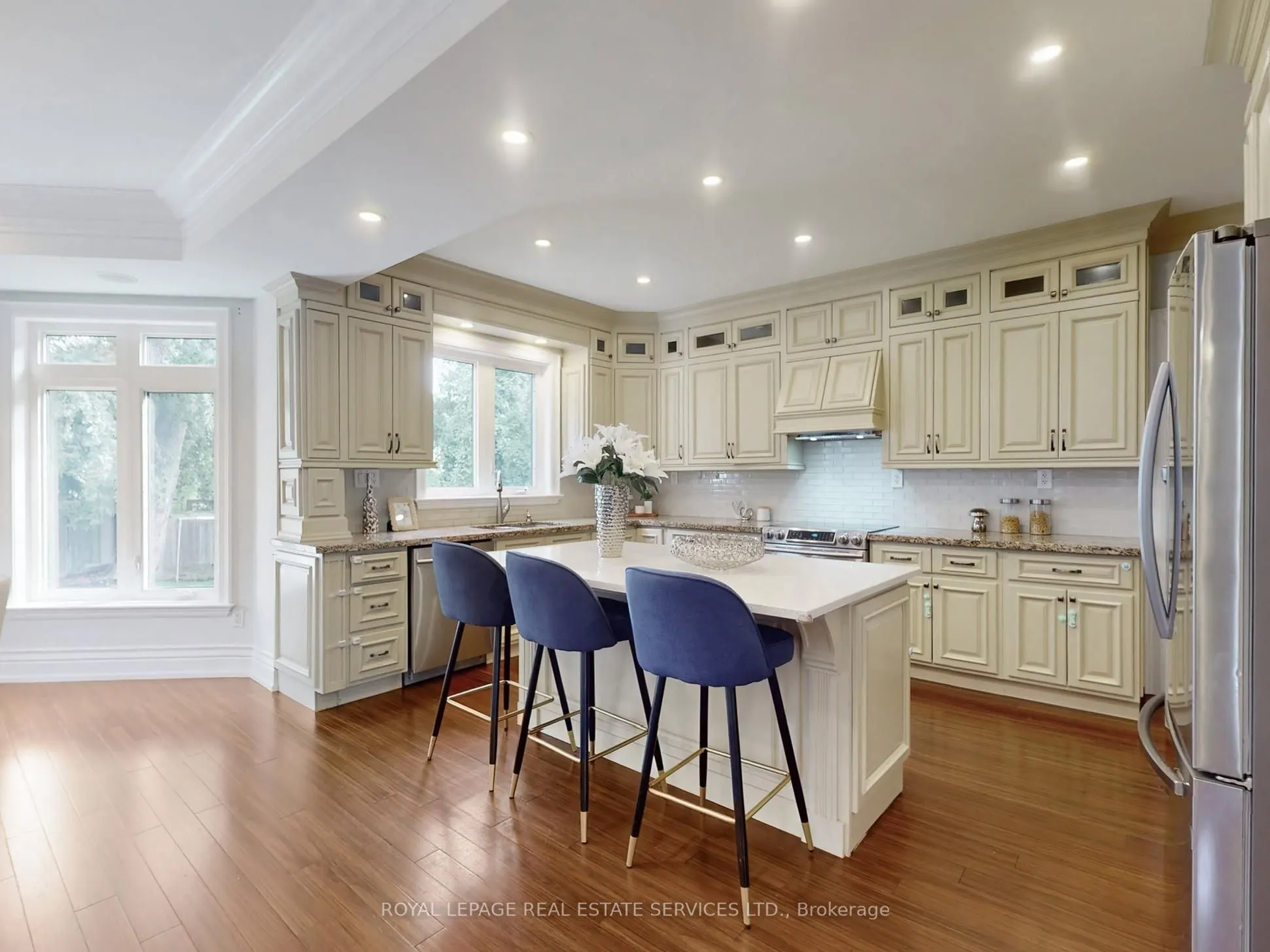 1511 Haig Boulevard