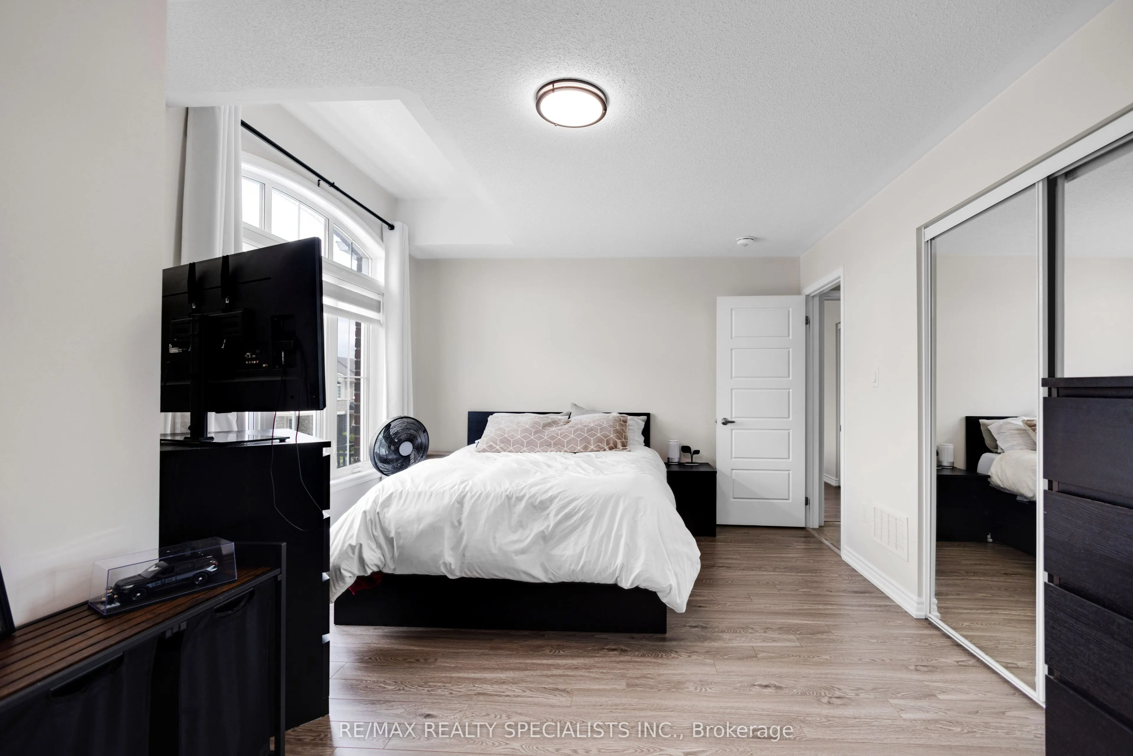 849 Aspen Terrace