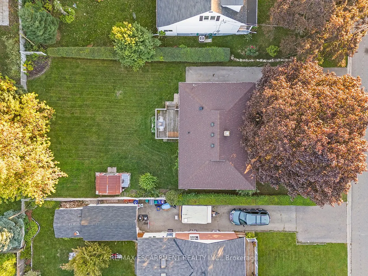 207 Elmwood Crescent