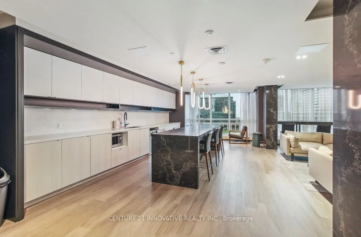 4065 Confederation Parkway, #3905