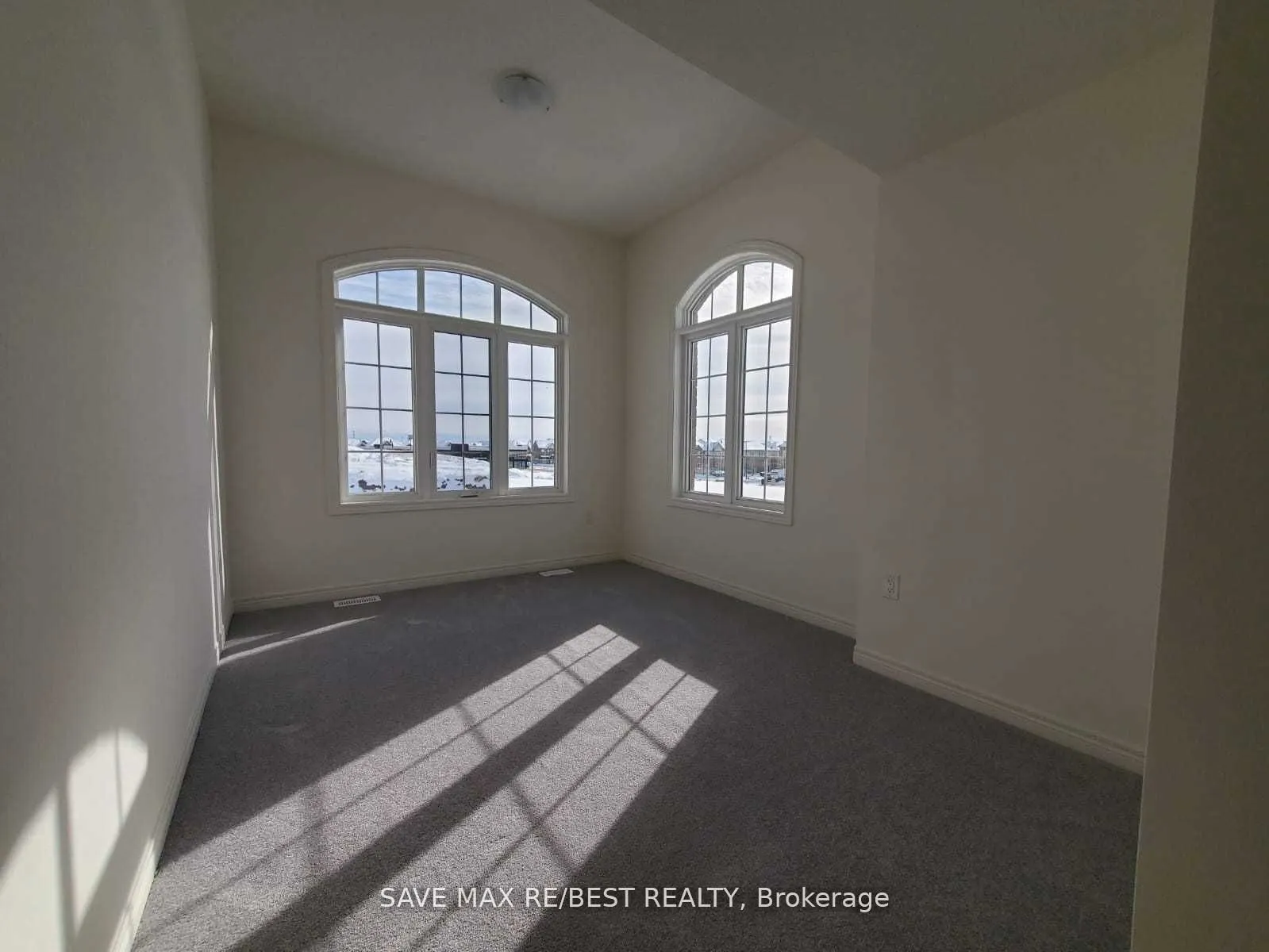 37 Sail Road
