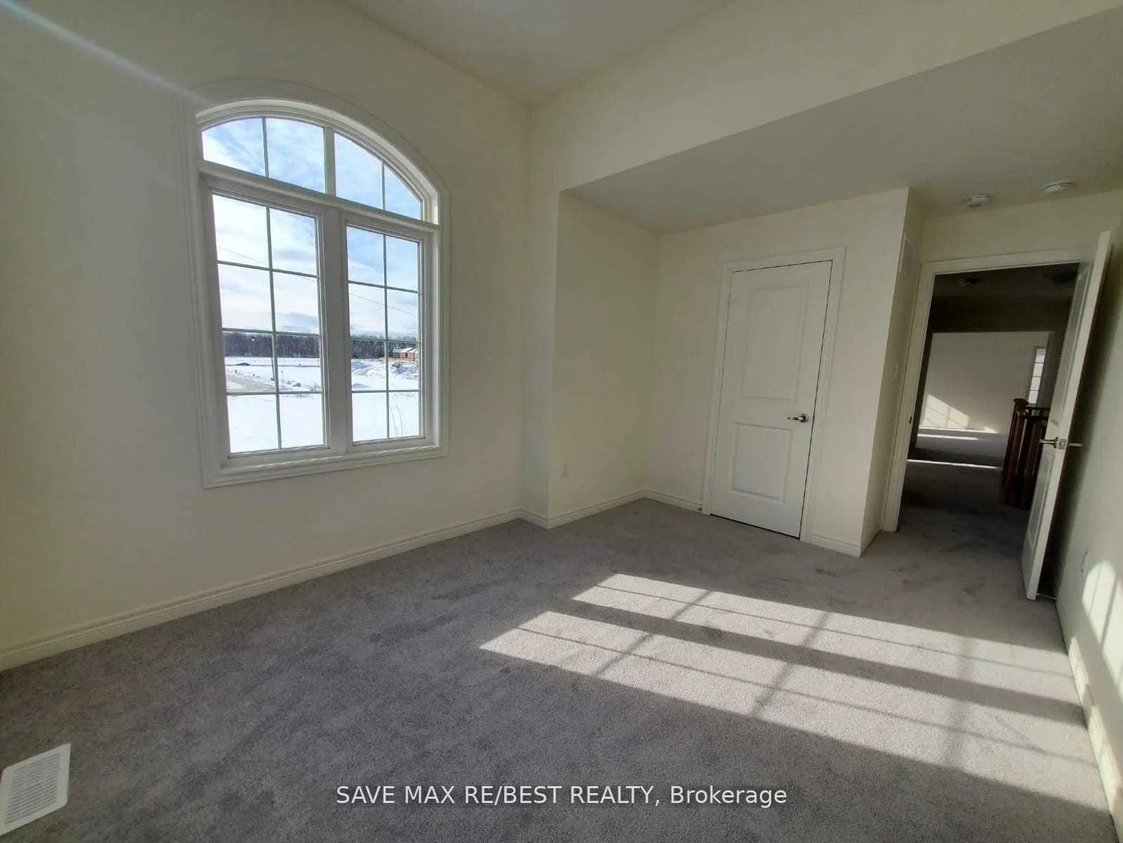 37 Sail Road
