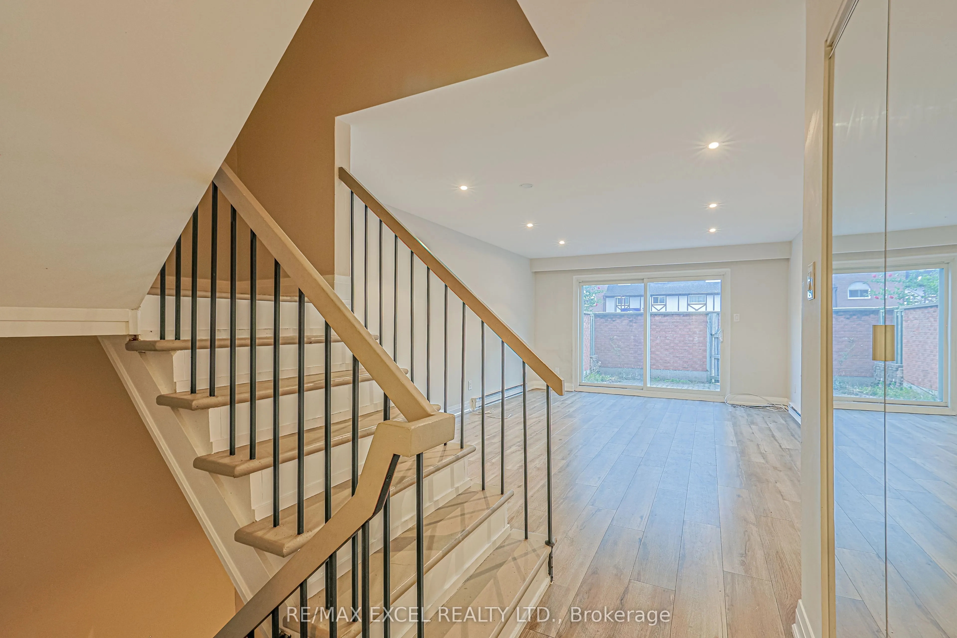 81 Irwin Road, #18