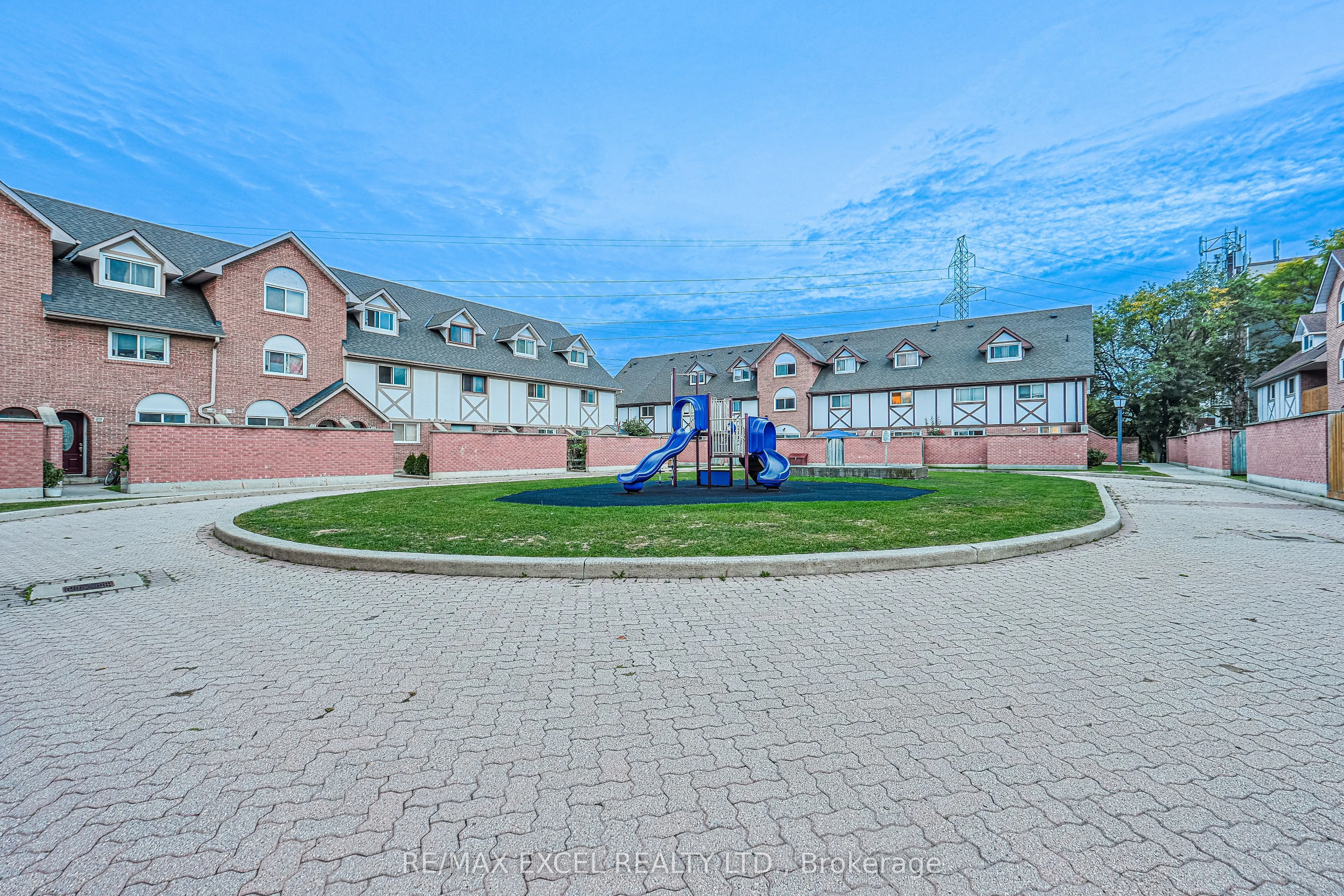 81 Irwin Road, #18