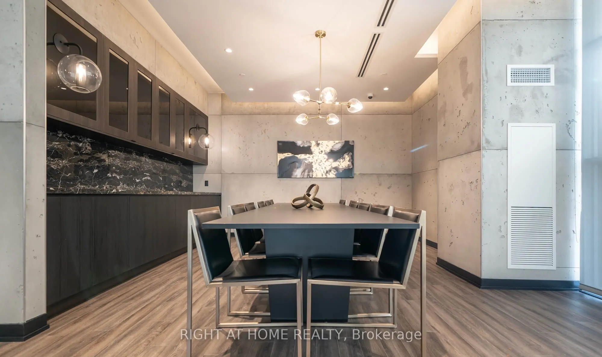 251 Manitoba Street, #2803