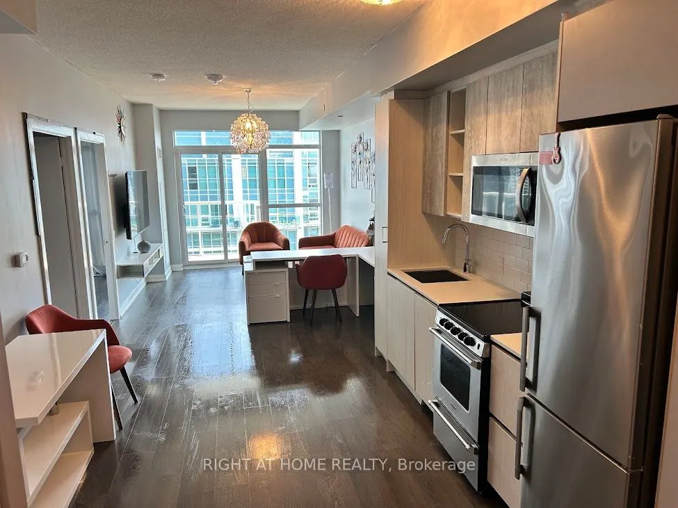 251 Manitoba Street, #2803