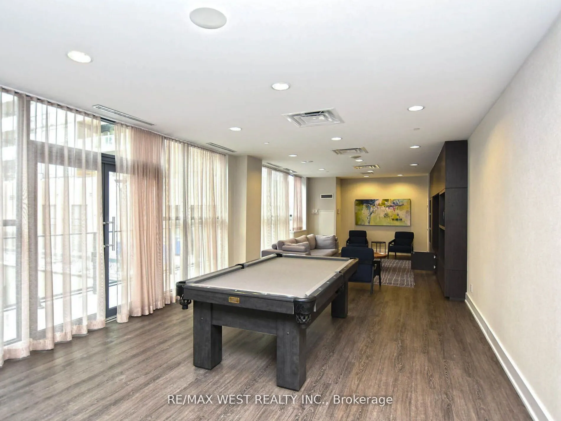 10 Park Lawn Road, #602