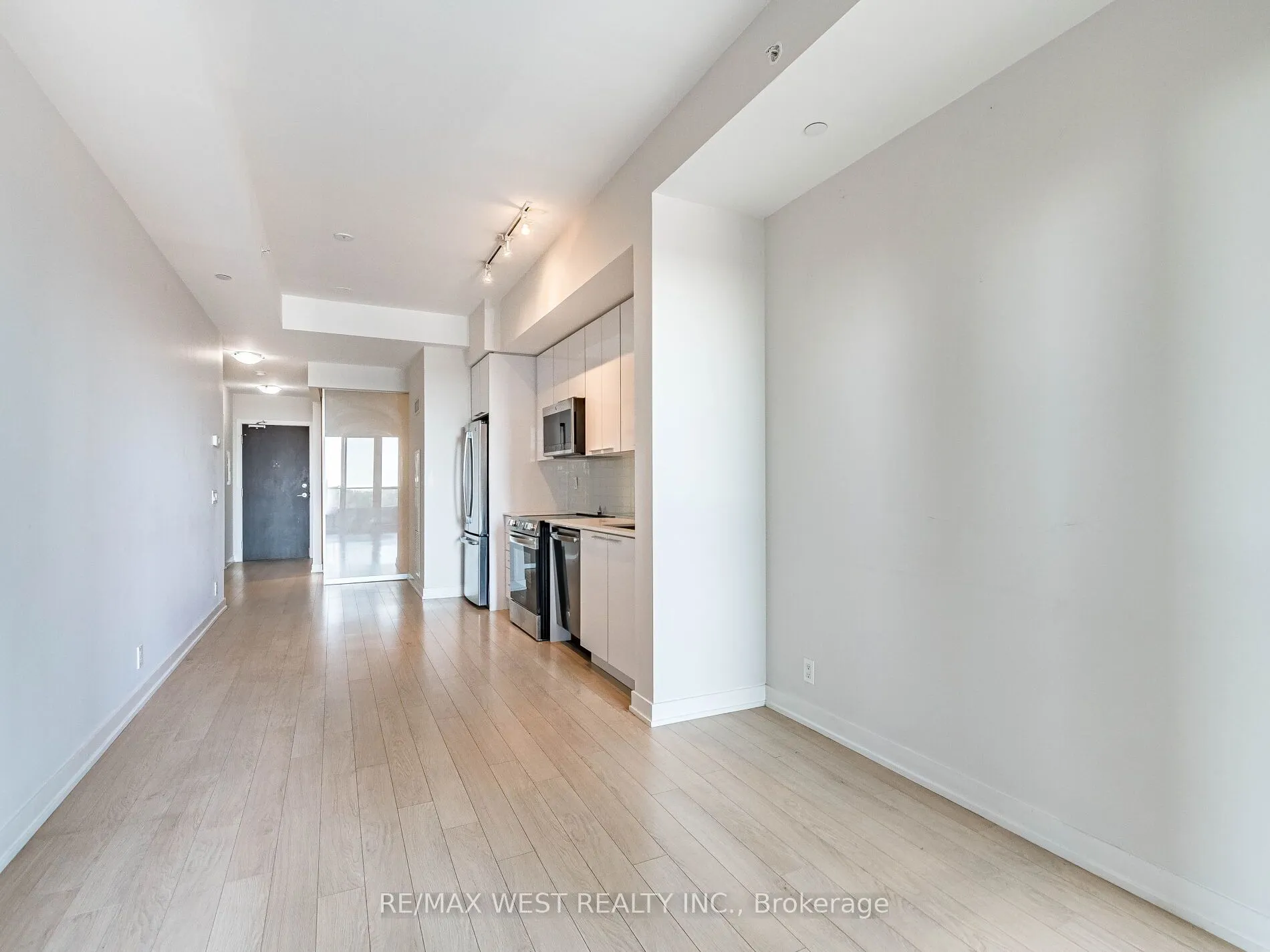 10 Park Lawn Road, #602
