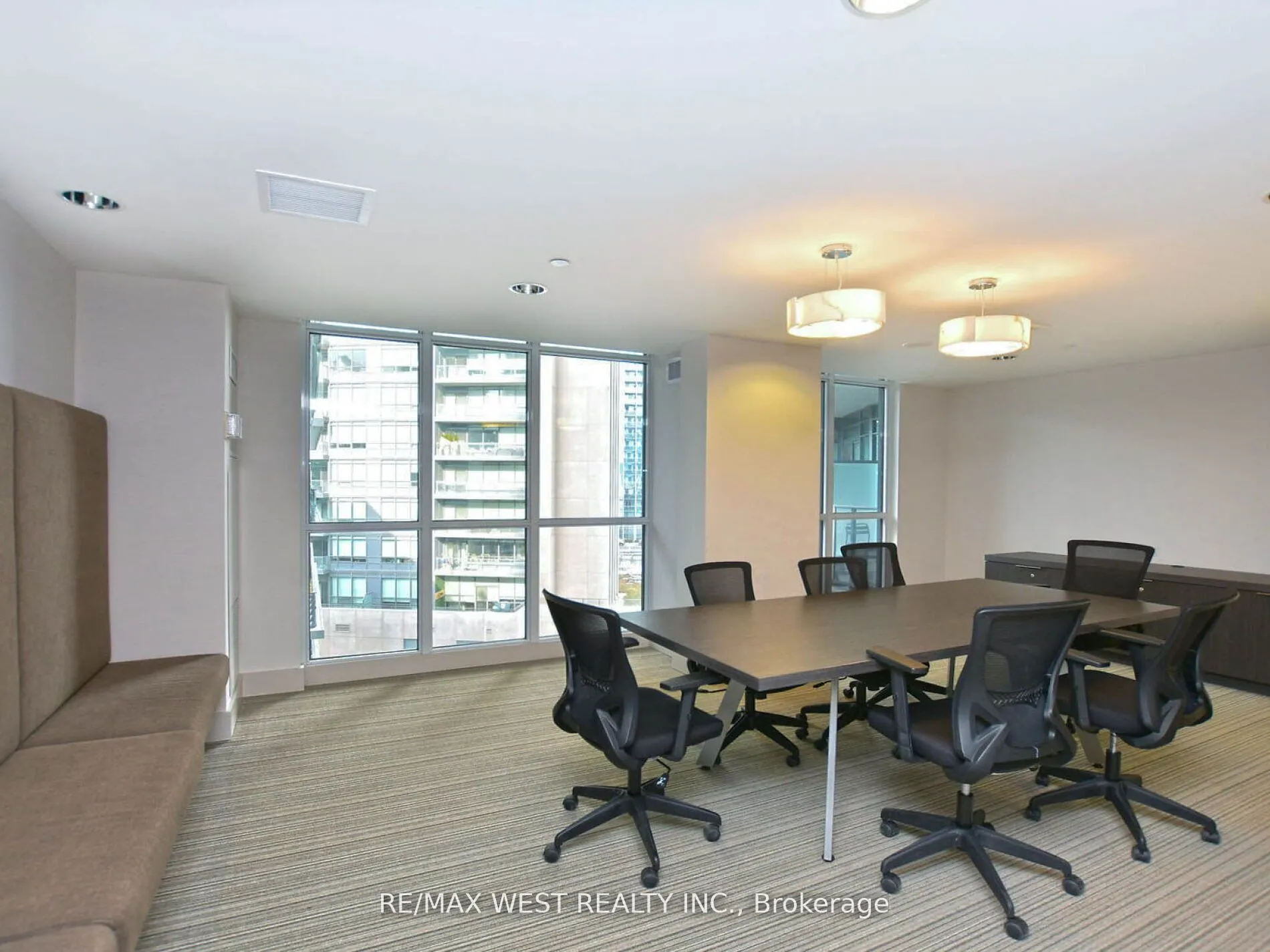 10 Park Lawn Road, #602