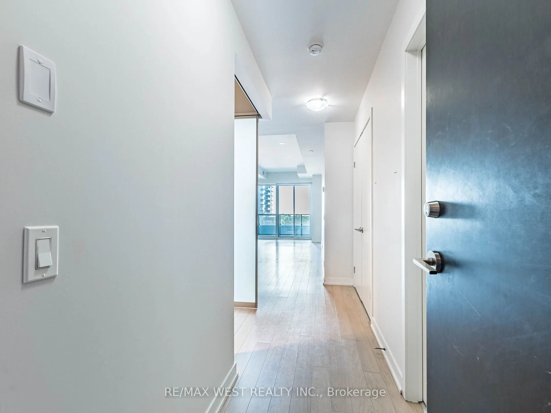 10 Park Lawn Road, #602