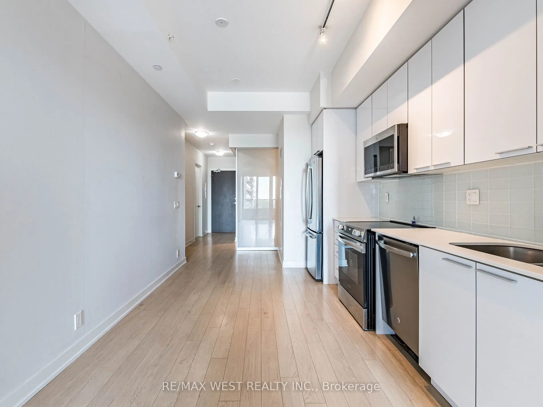 10 Park Lawn Road, #602