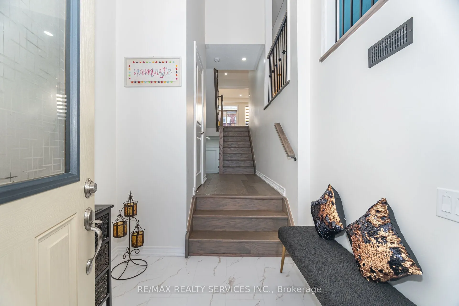 42 Meadowcreek Road