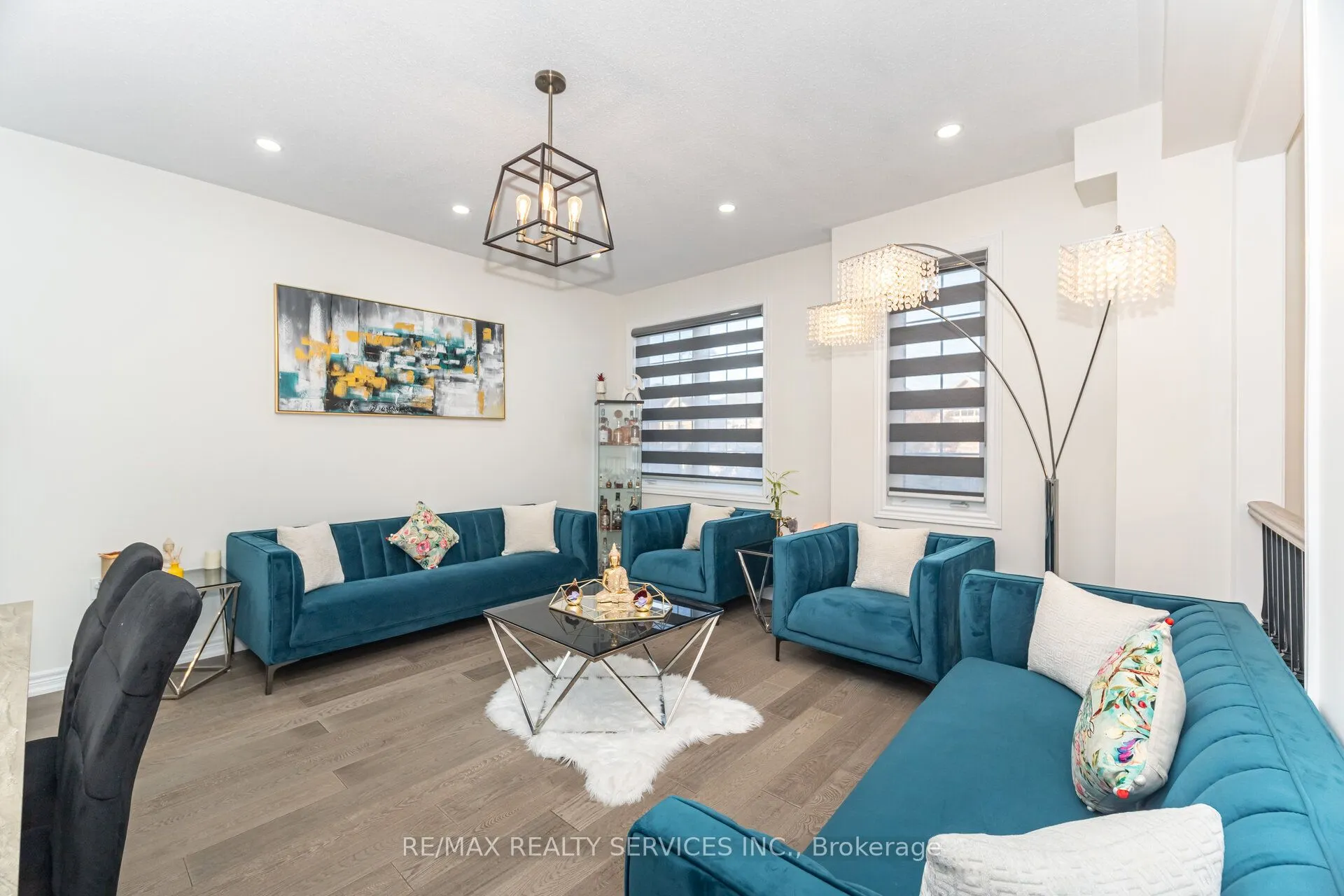 42 Meadowcreek Road