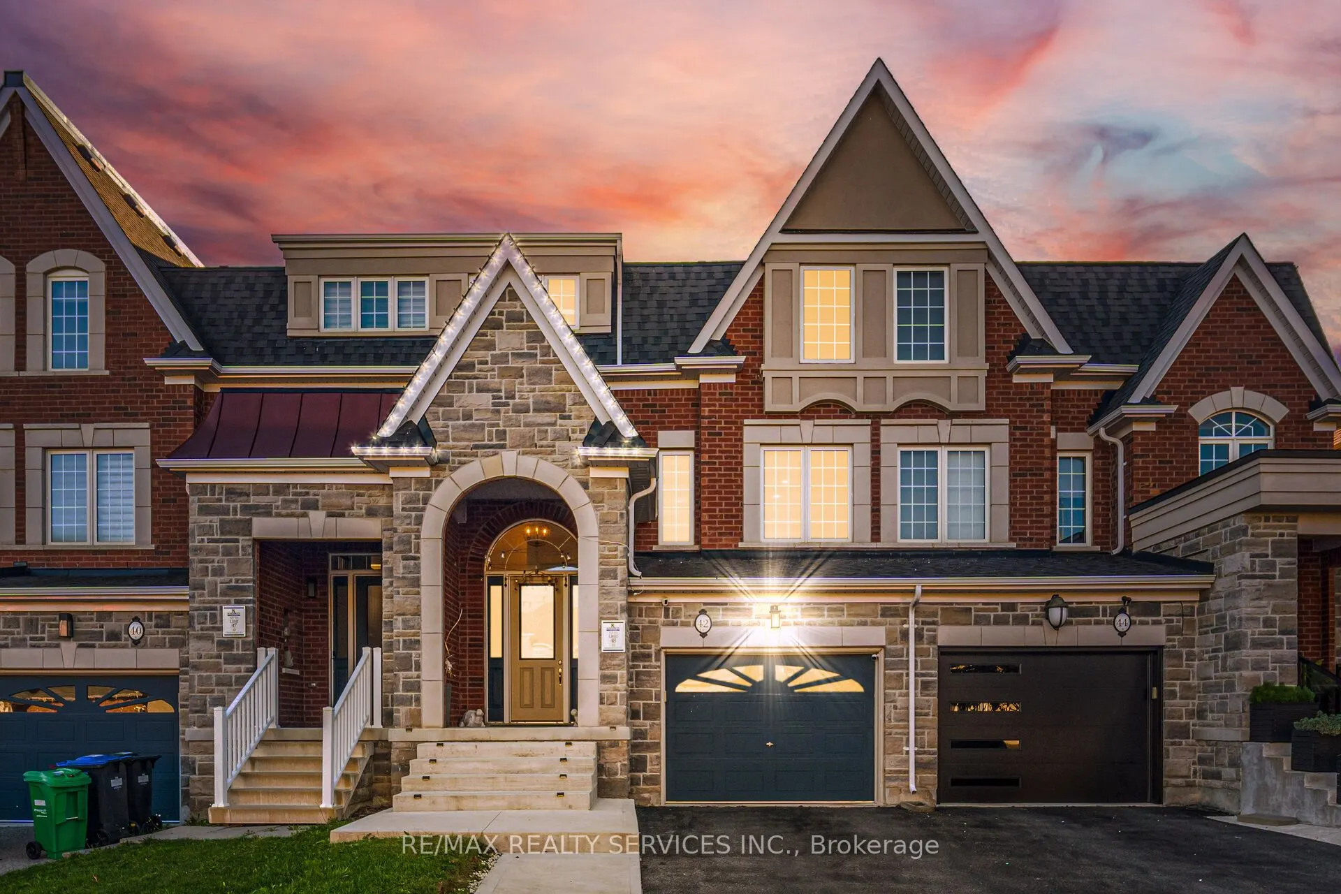 42 Meadowcreek Road