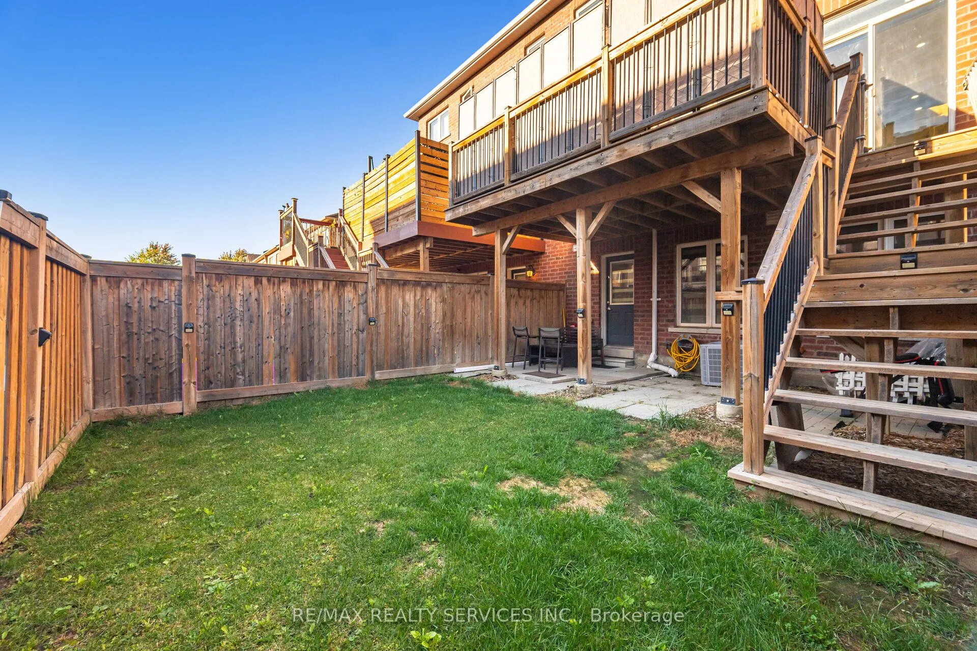 42 Meadowcreek Road