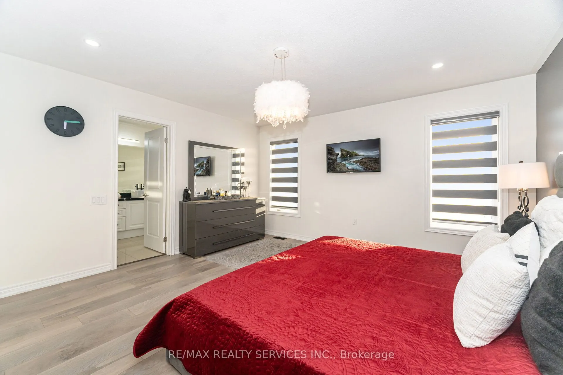 42 Meadowcreek Road