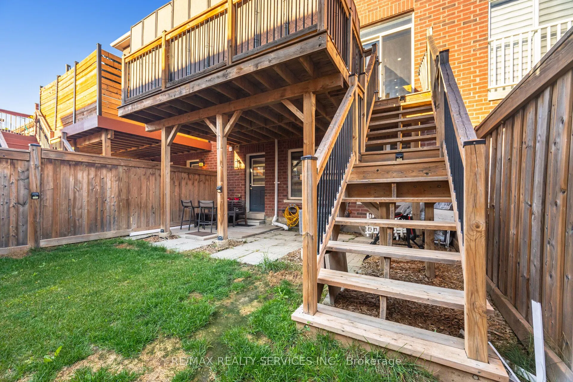 42 Meadowcreek Road