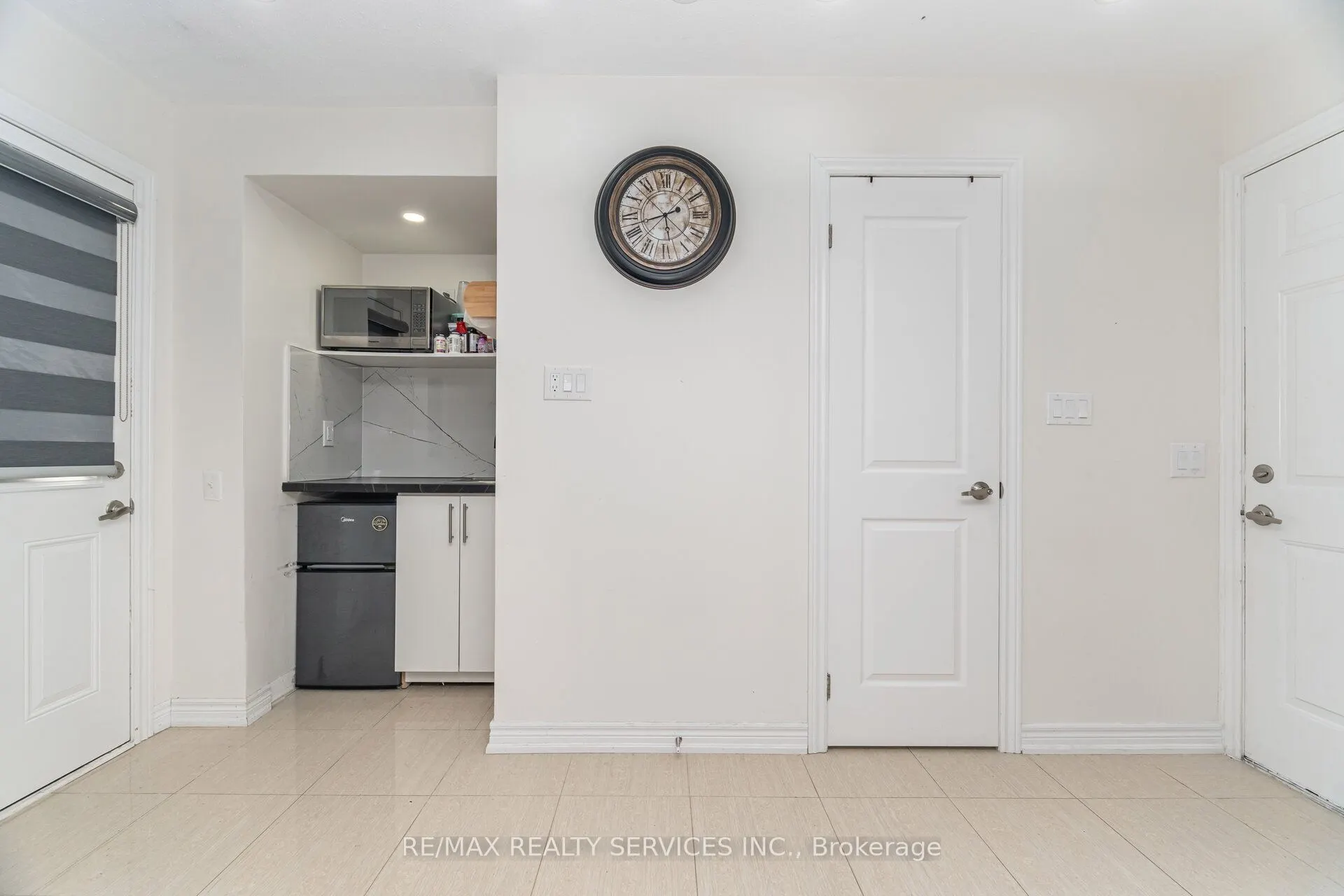 42 Meadowcreek Road