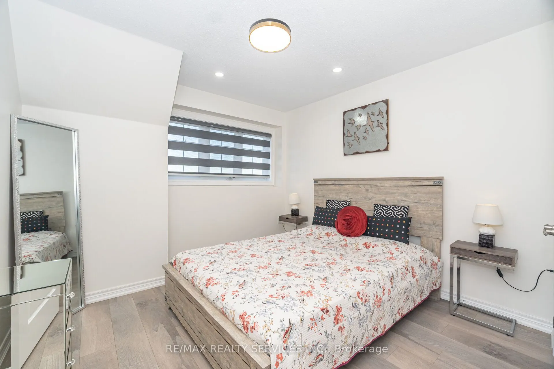 42 Meadowcreek Road