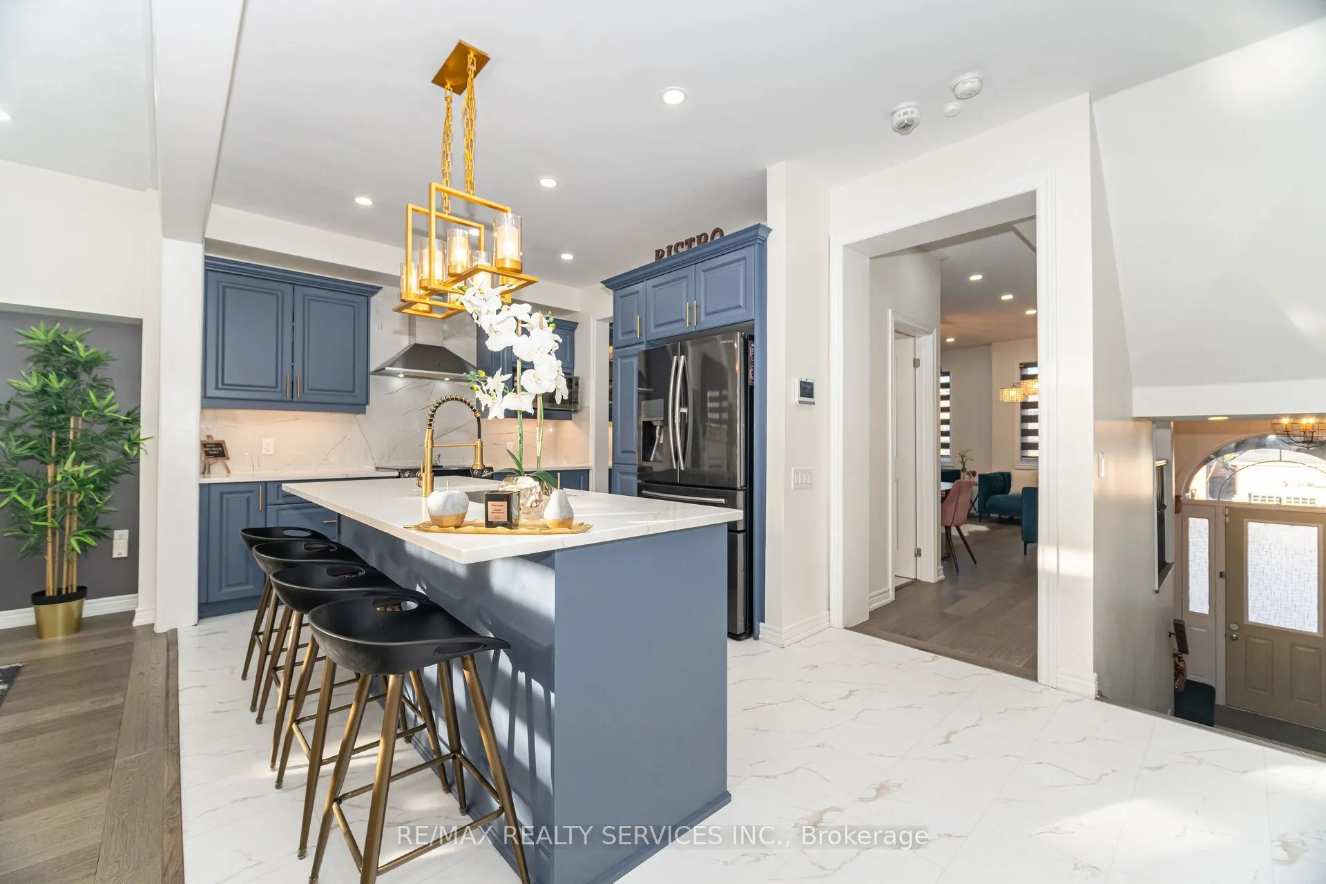 42 Meadowcreek Road