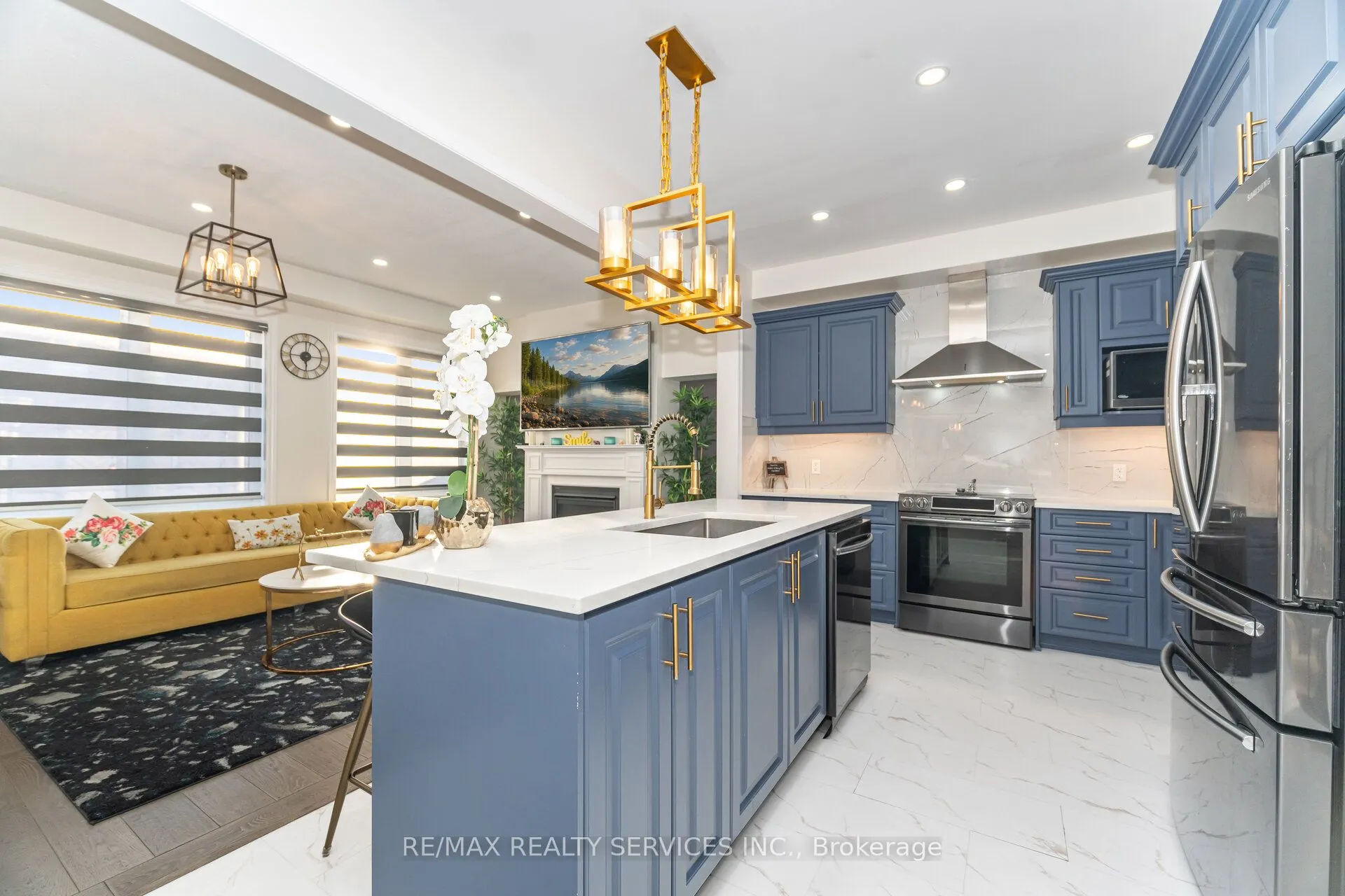 42 Meadowcreek Road