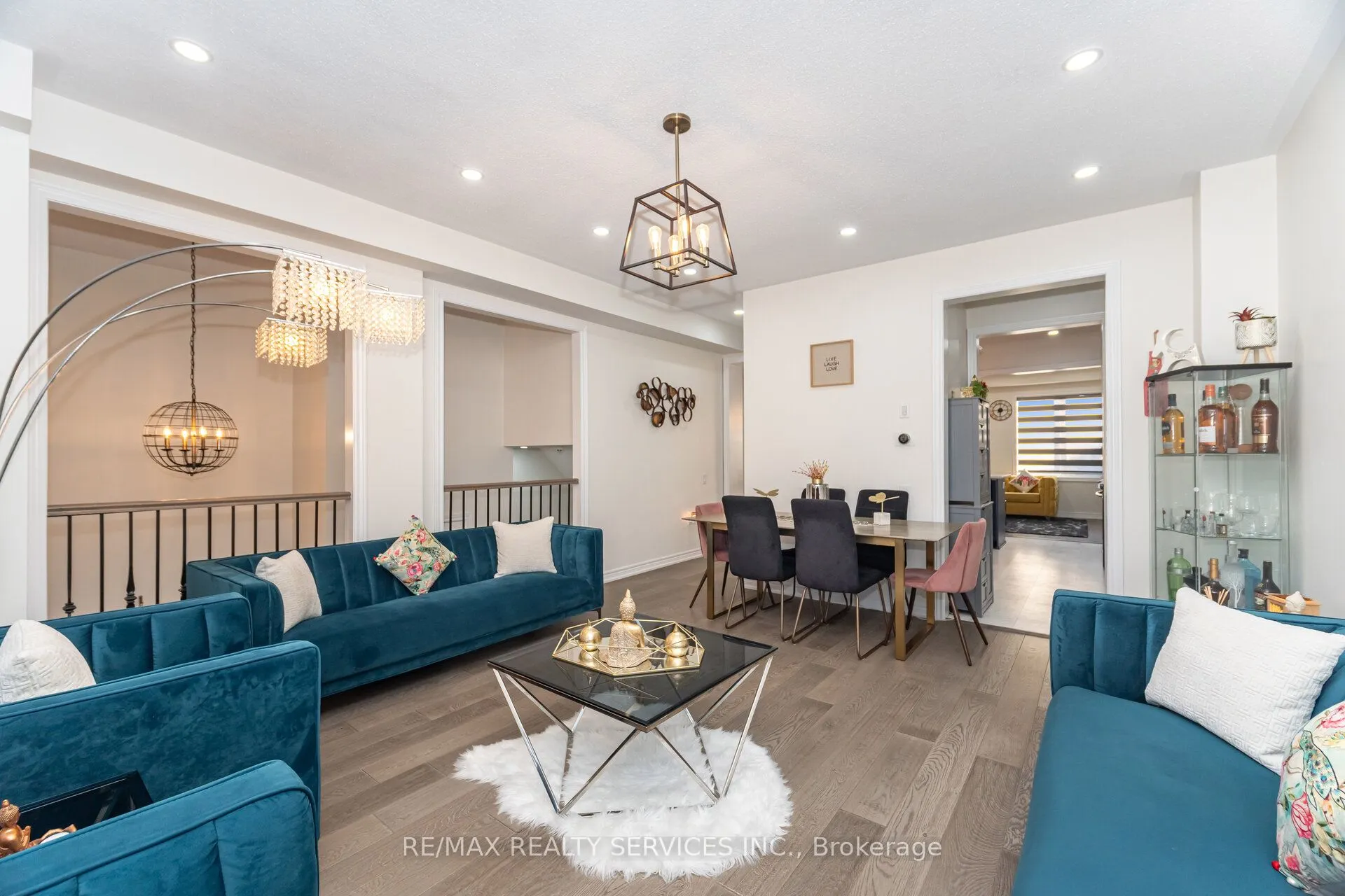 42 Meadowcreek Road