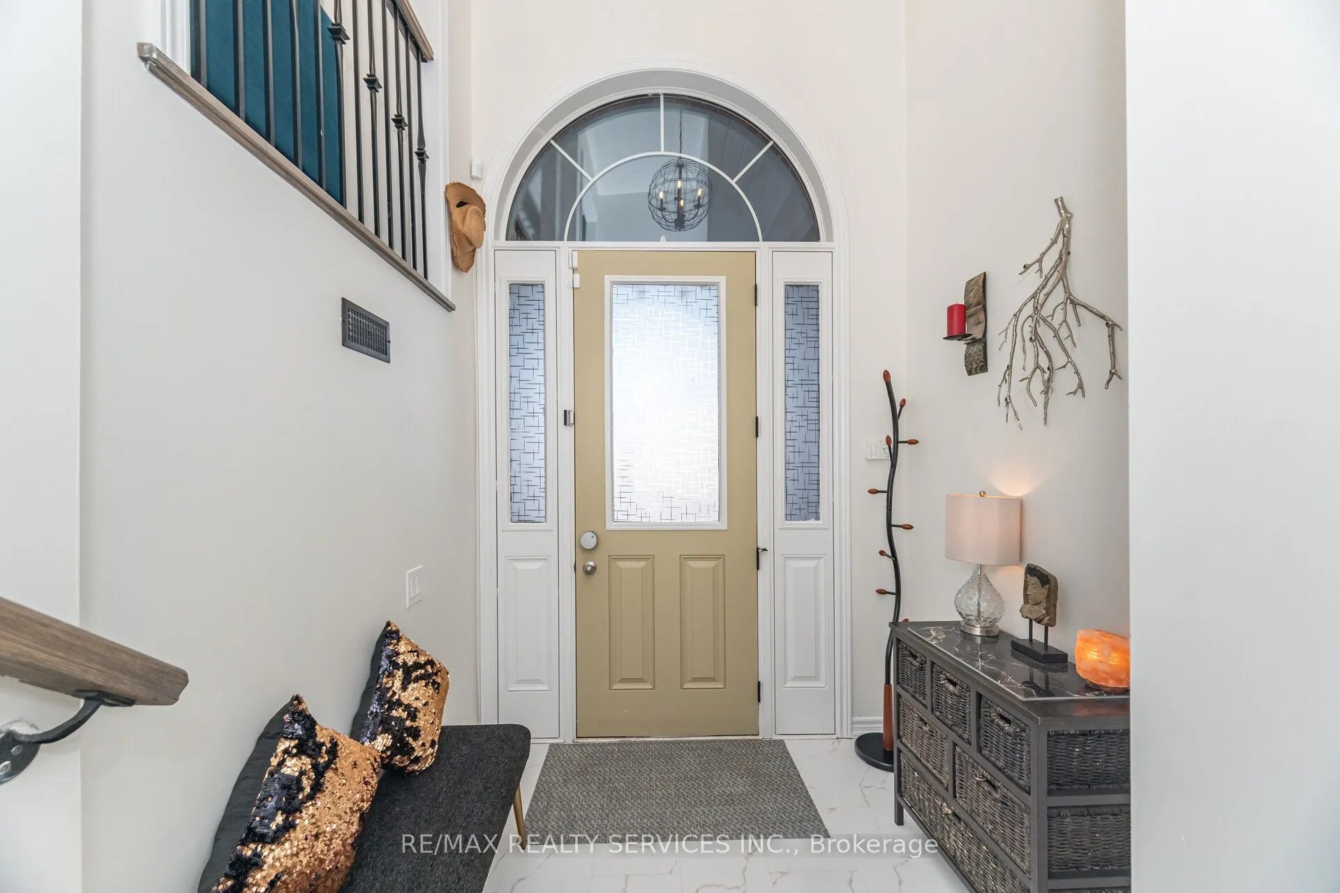 42 Meadowcreek Road