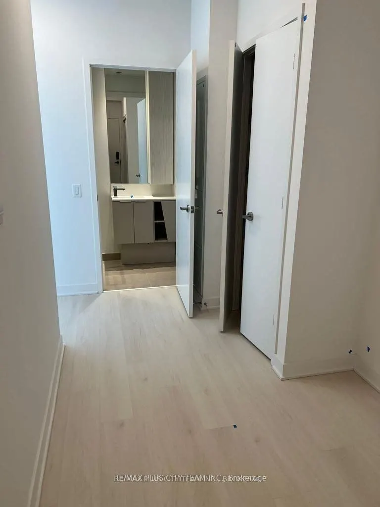 3900 Confederation Parkway, #1801