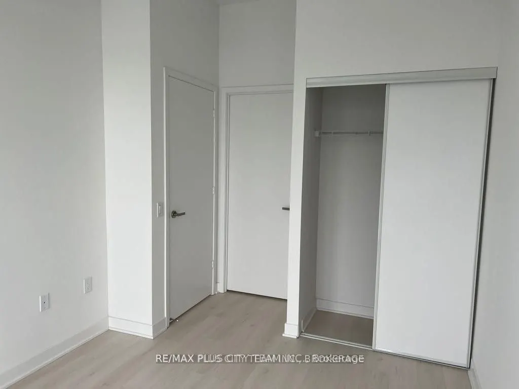 3900 Confederation Parkway, #1801