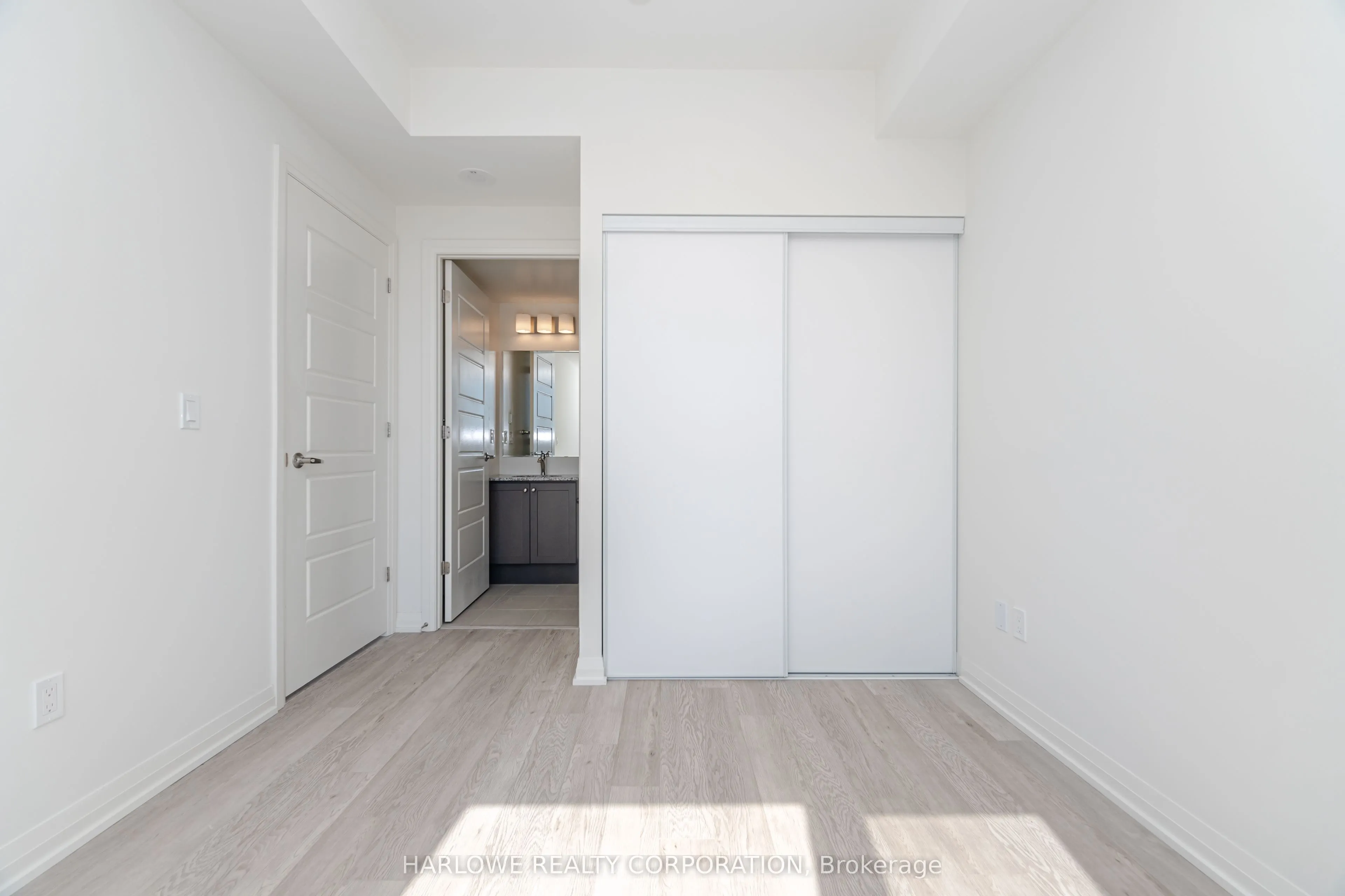 1415 Dundas Street E, #217