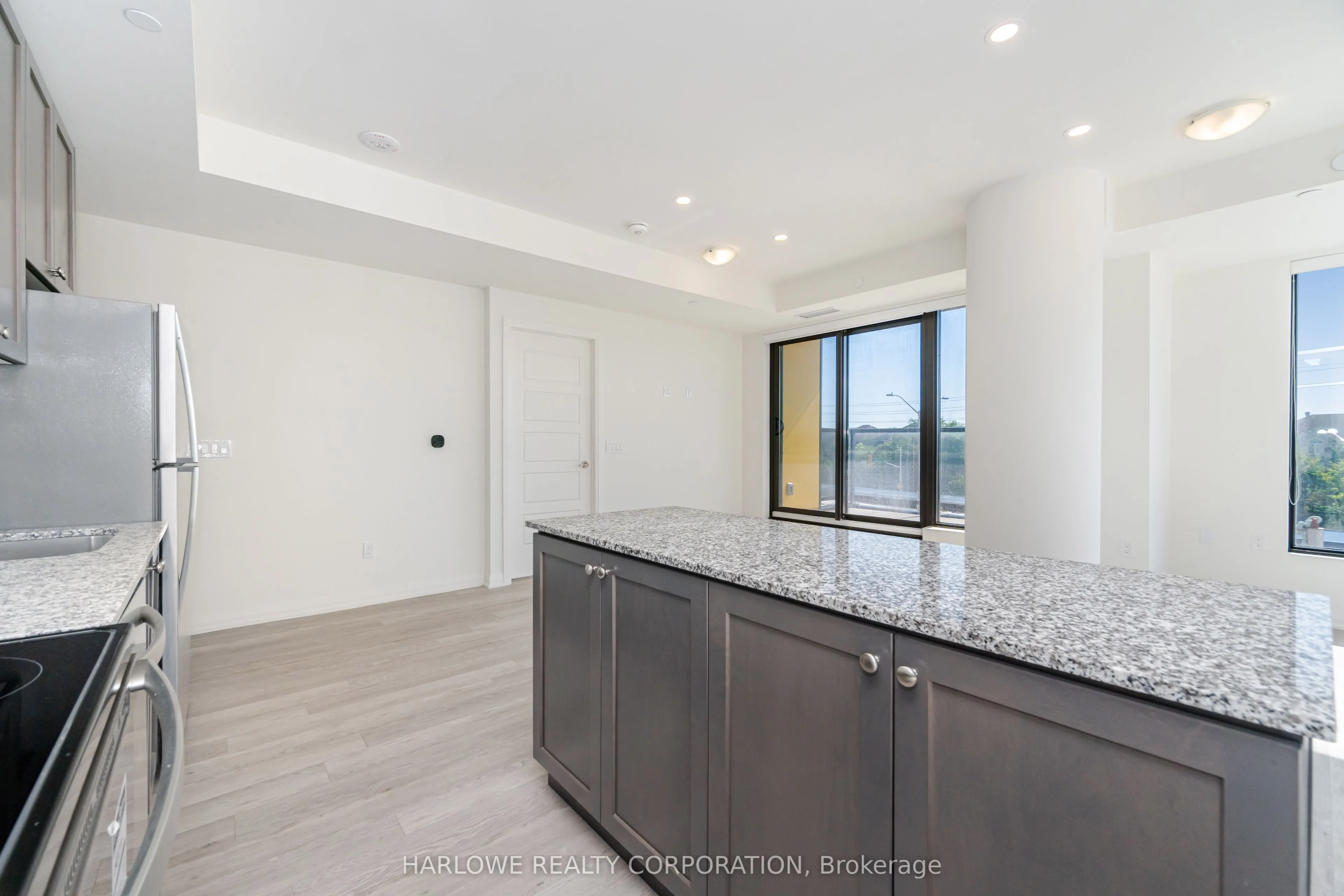 1415 Dundas Street E, #217