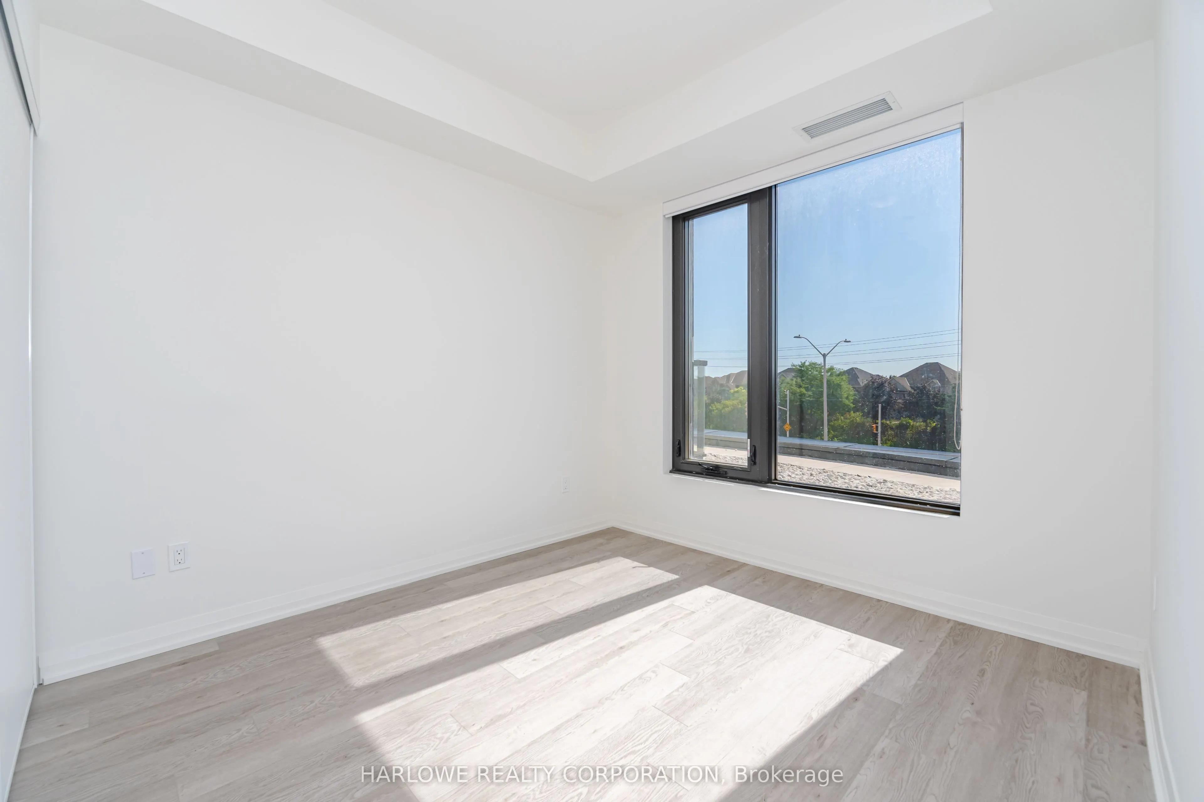 1415 Dundas Street E, #217