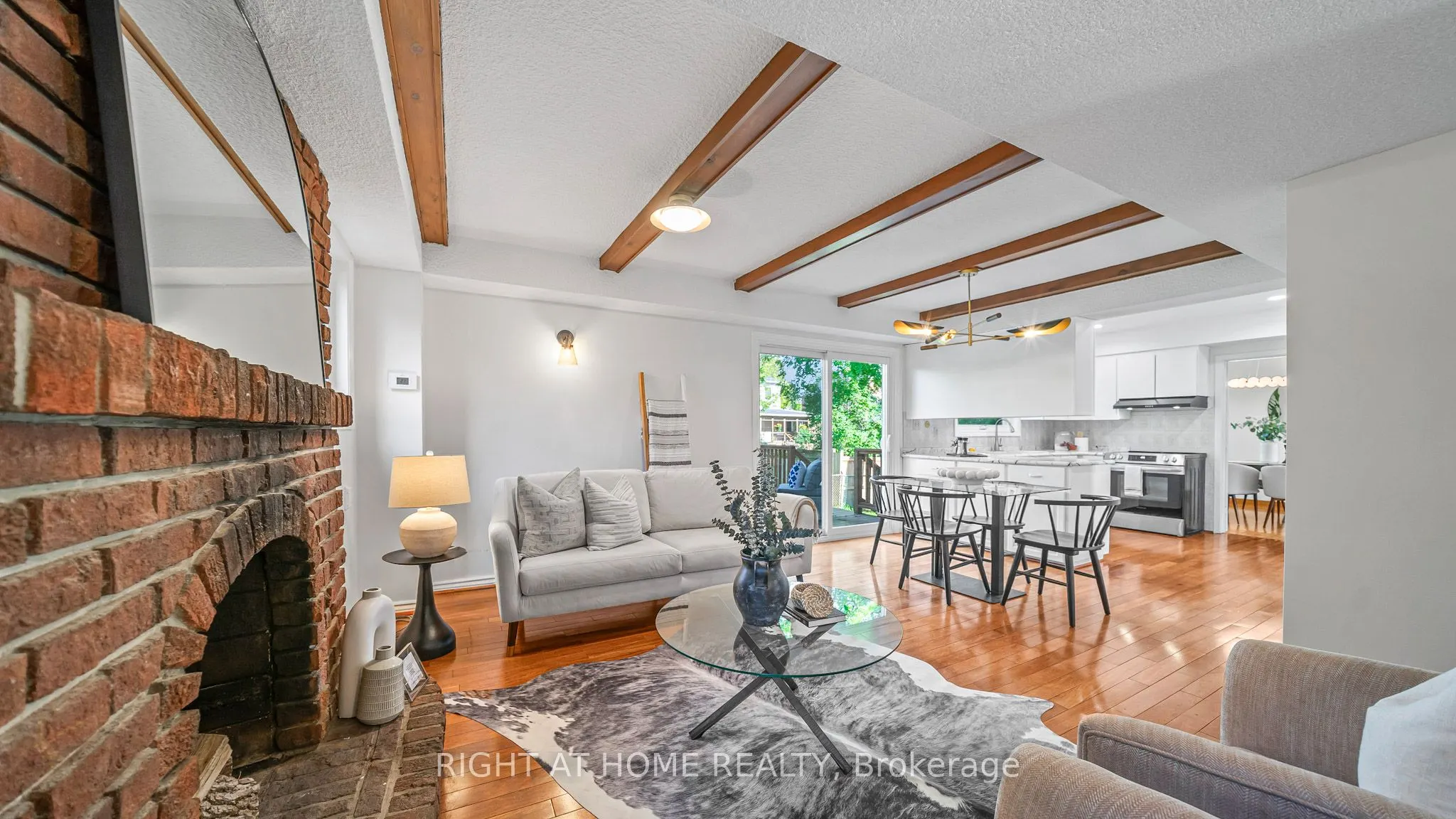 17 Glen Meadow Court