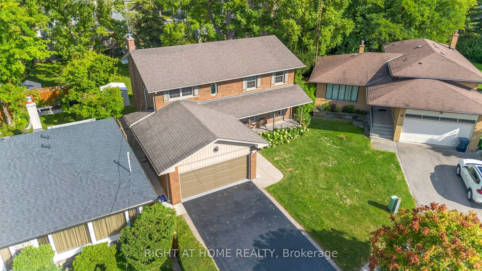 17 Glen Meadow Court