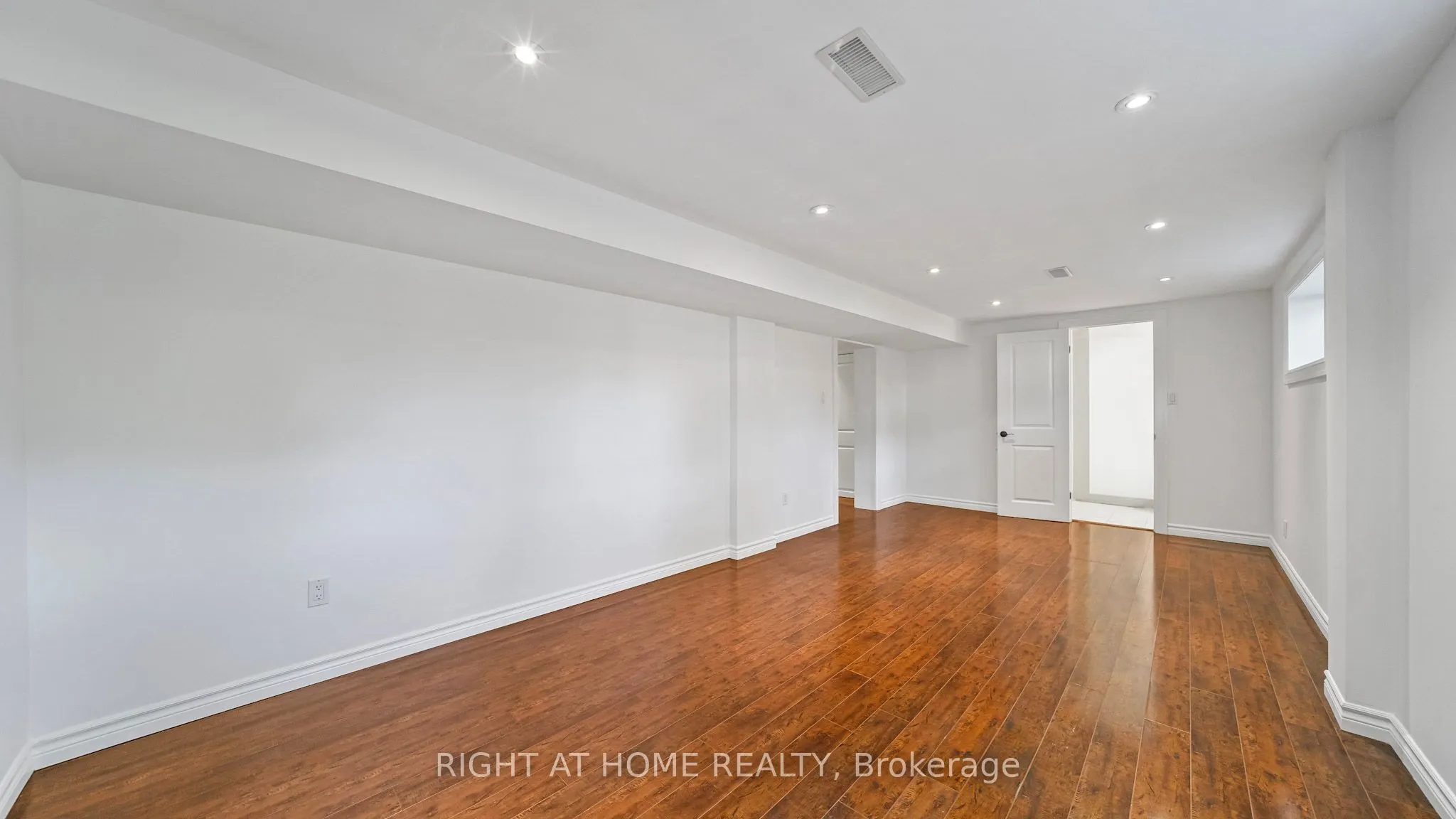 17 Glen Meadow Court